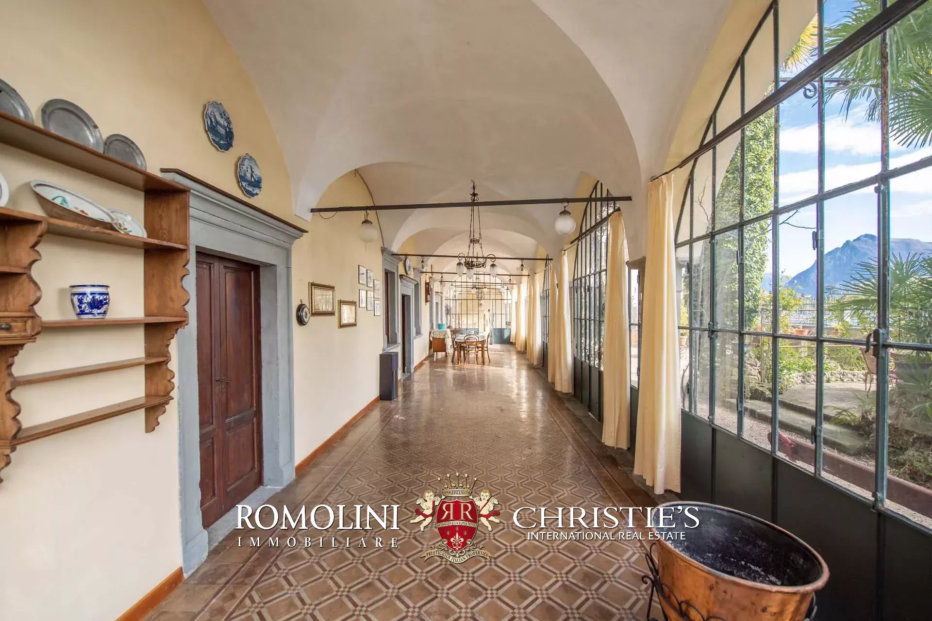 9 Bedroom Villa/Townhouse's Image 92