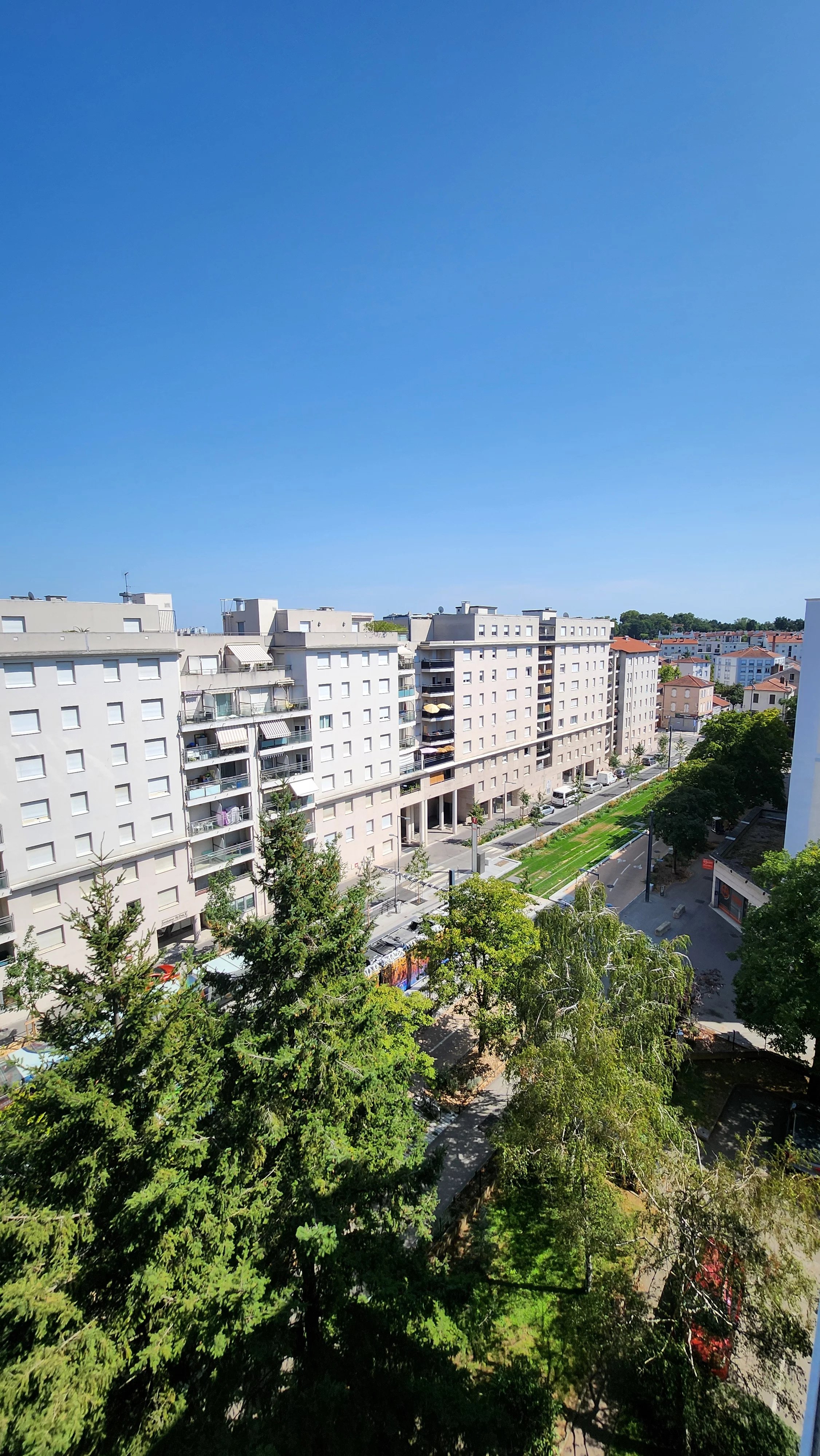 Appartement spacieux de 105m² à Villeurbanne, 3 chambres — photo 18