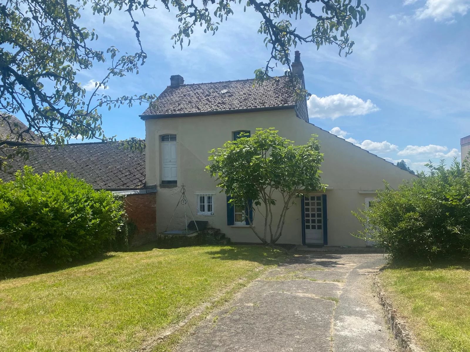 Maison de village à vendre avec vue magnifique (Morvan)