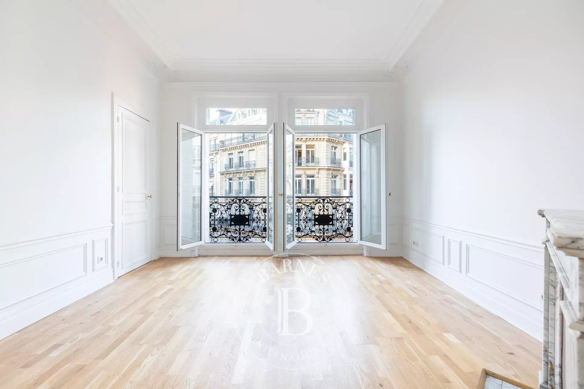 Daire Paris 8ème - picture 9