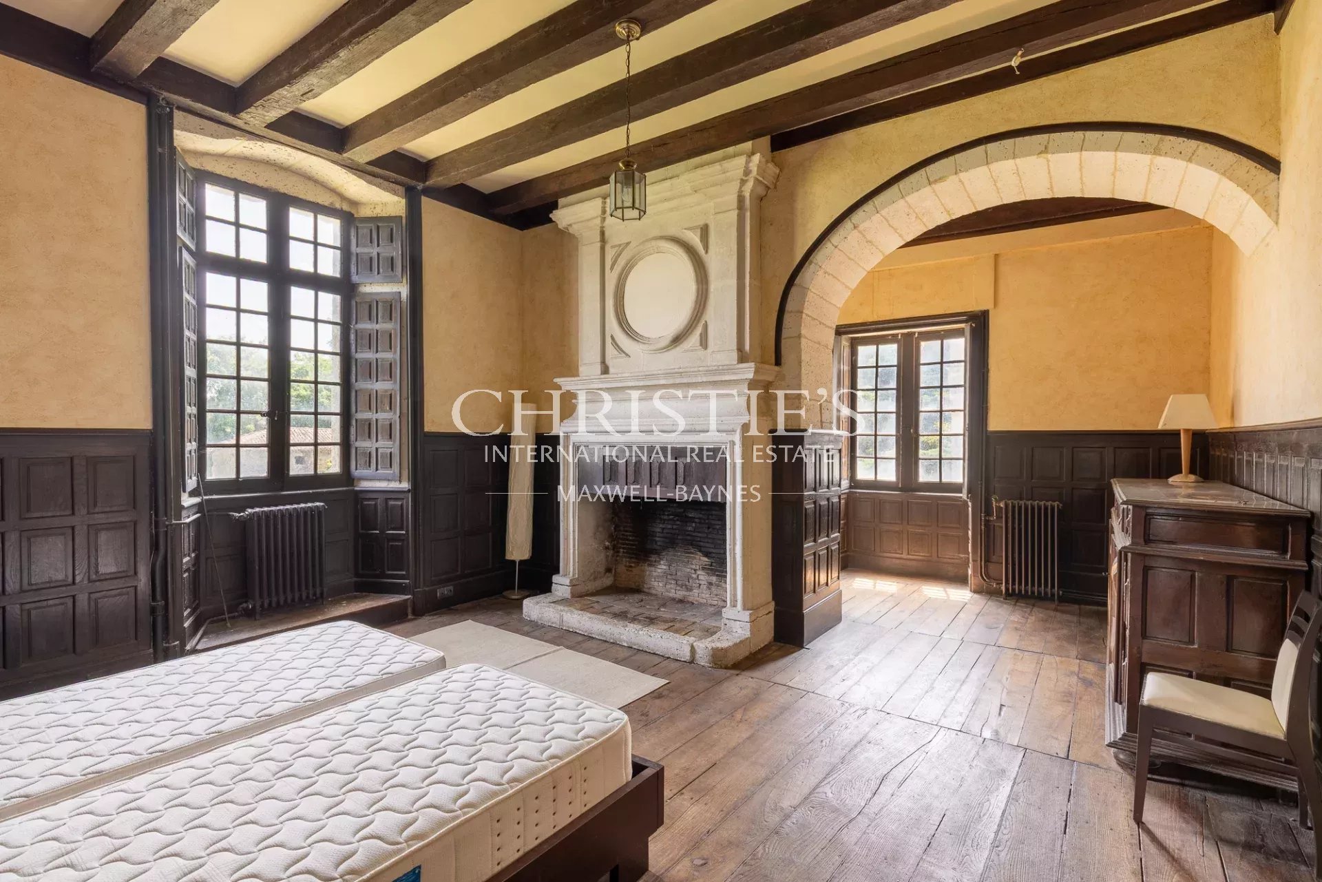 9 Bedroom Chateau's Image 19