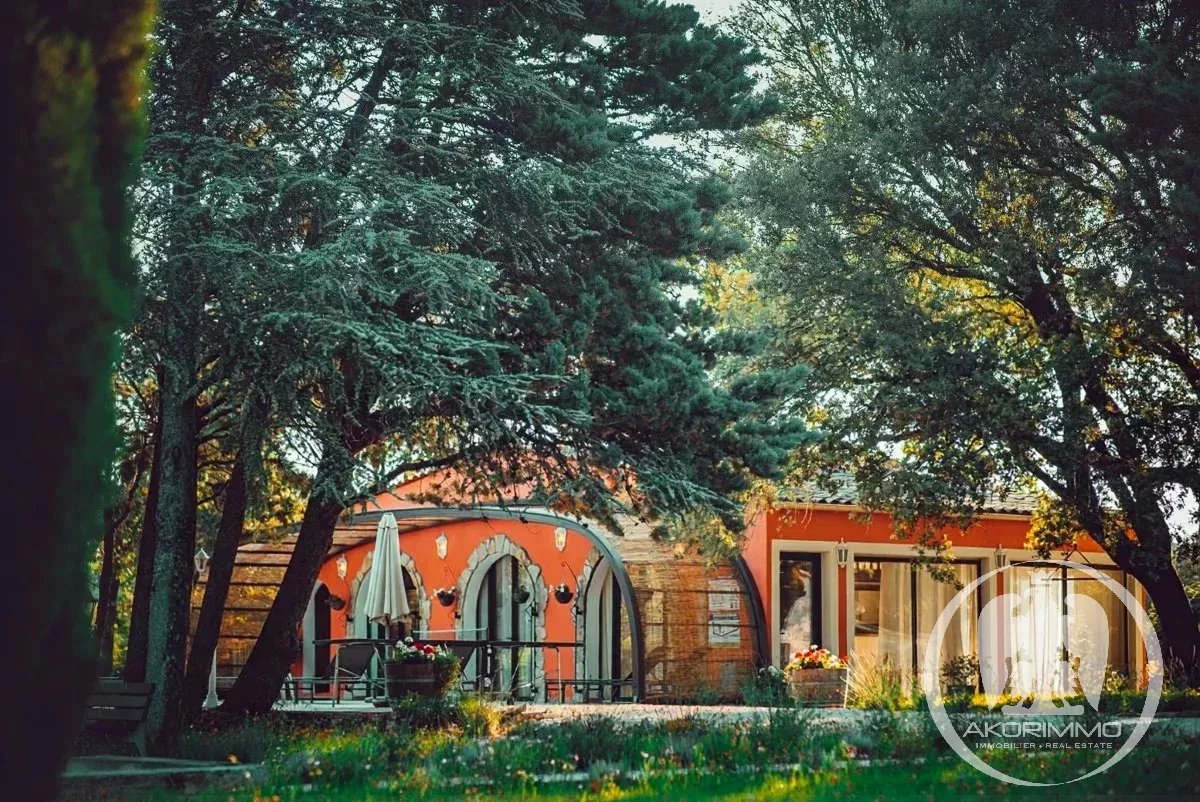 Продажа Бастид, типичный южный дом - Besse-sur-Issole