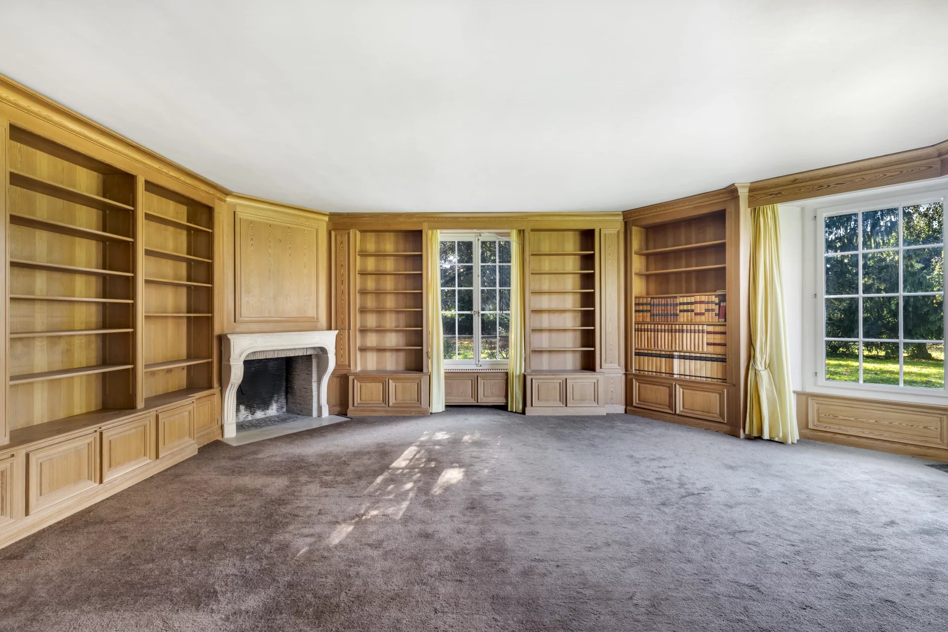 Luxurious estate in a green setting, at the gates of Lausanne