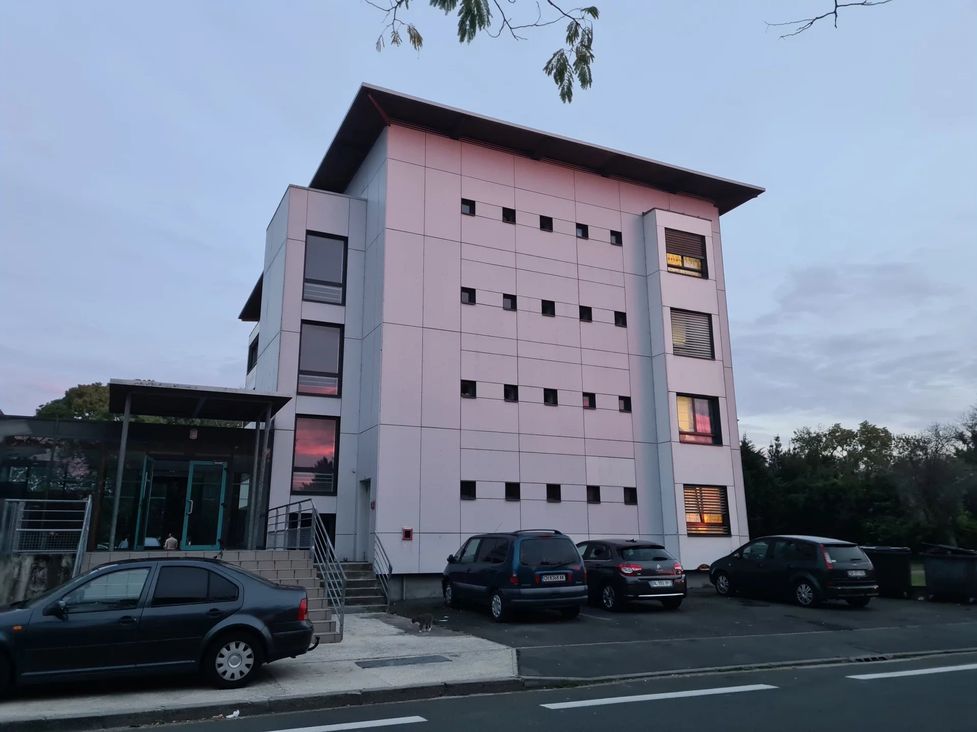 Agence immobilière de ROSER BEATRICE