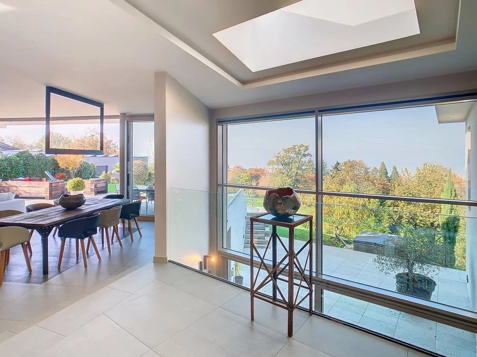 Villa d'architecte en bordure du Golf Resort.