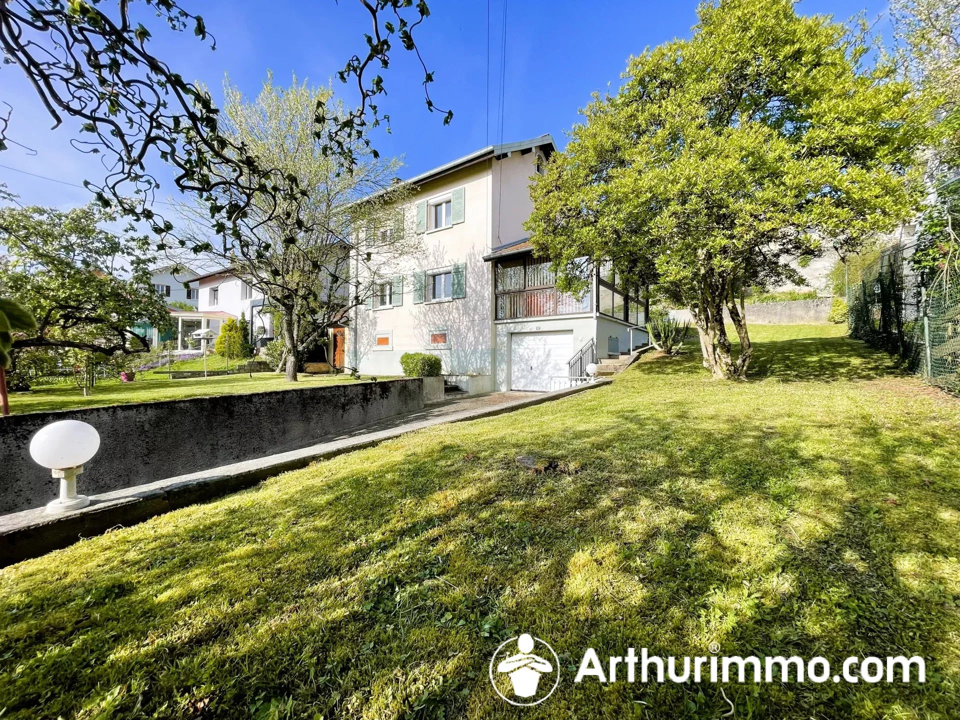 Agence immobilière de 