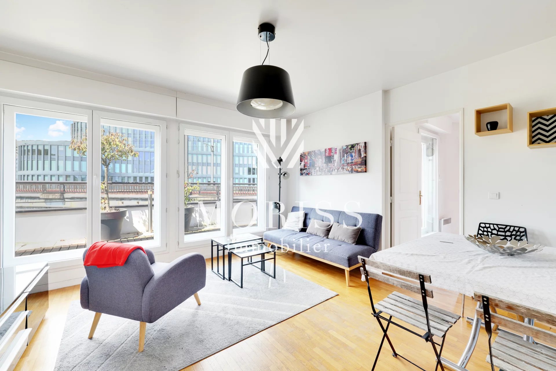 Issy-Les-Moulineaux Appartement de 2 pièces de 56m2 avec terrass - Image Array