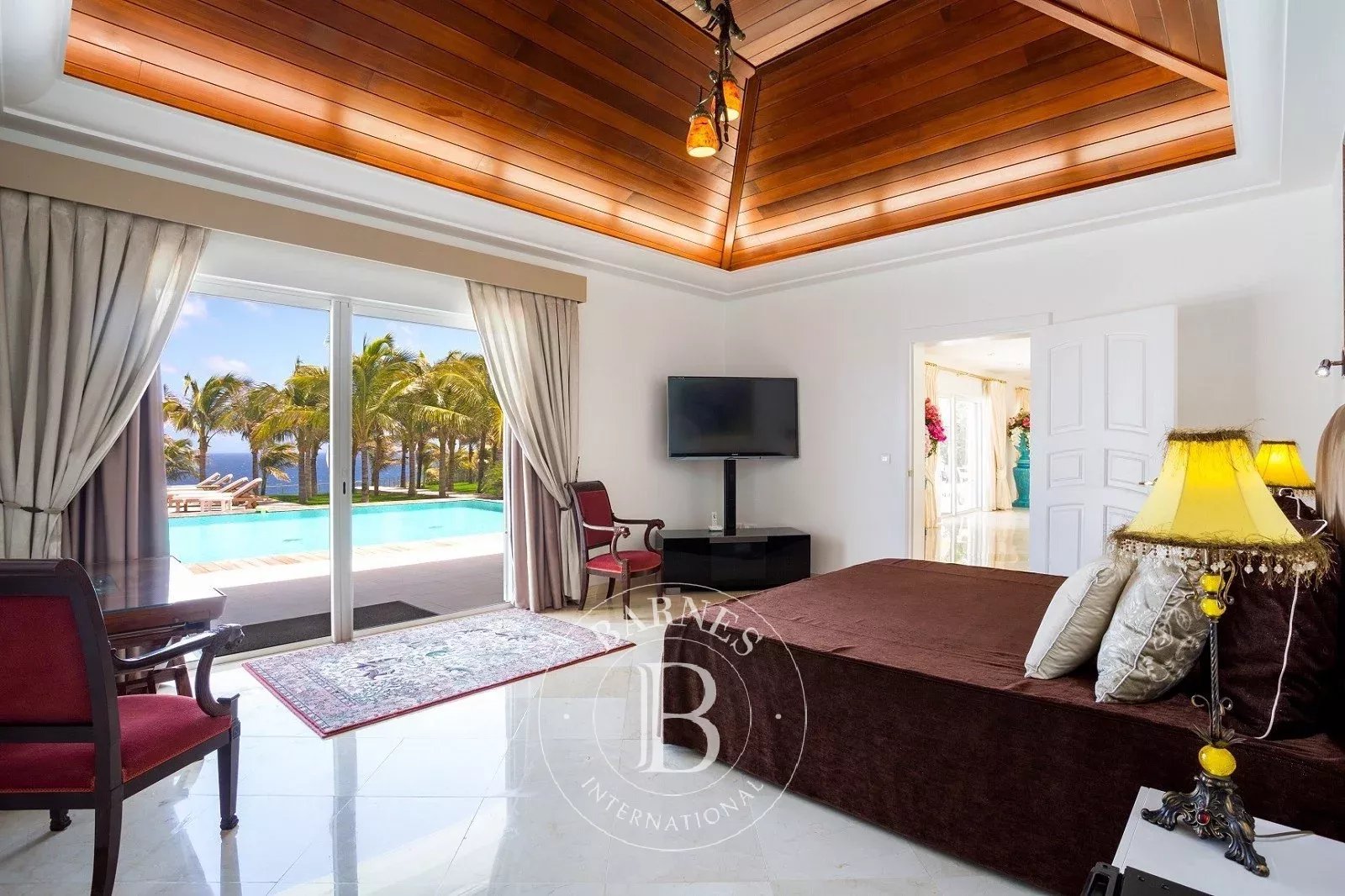 Petit Cul-de-Sac  - Villa 6 Chambres - picture 10