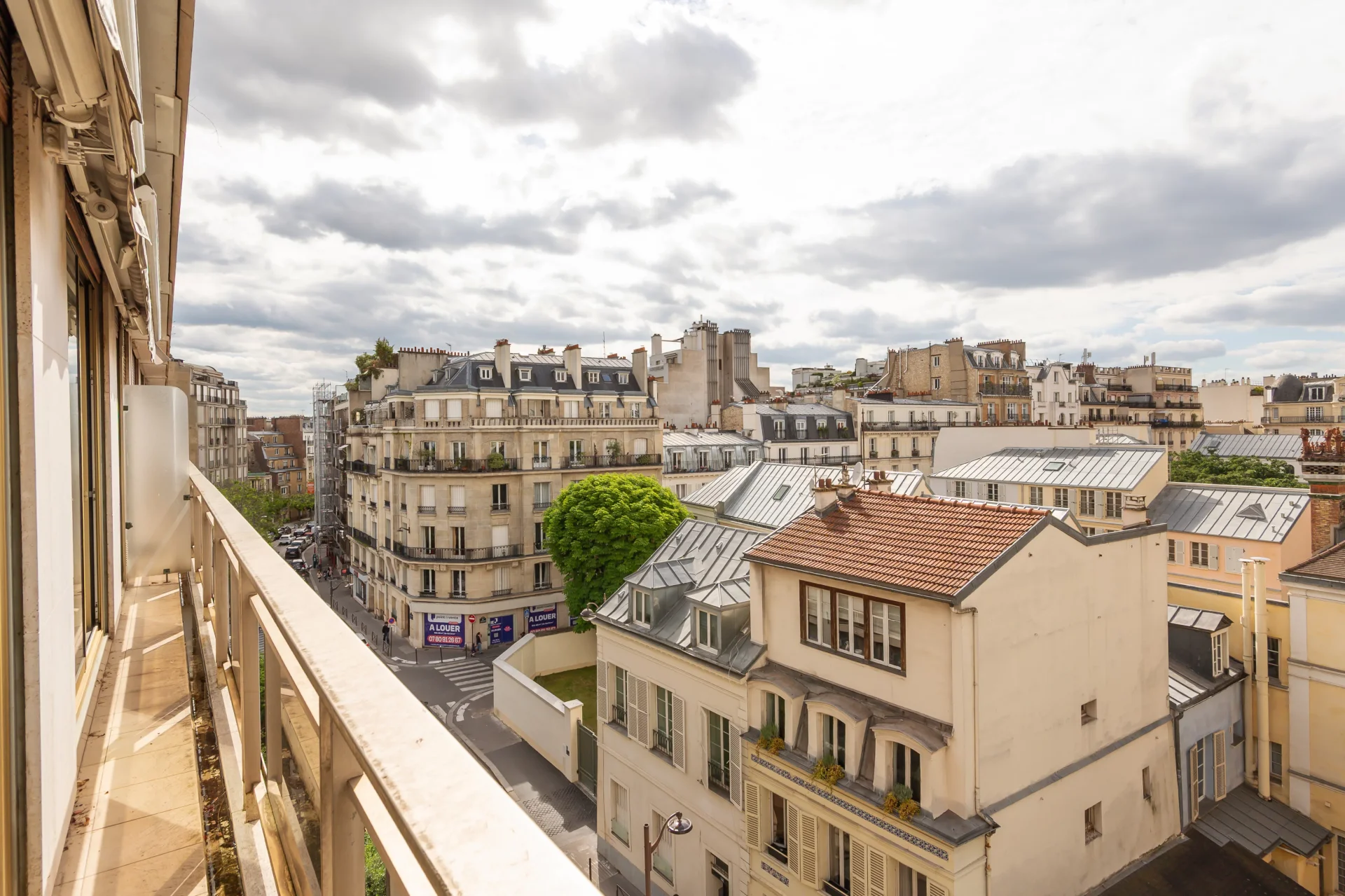 Paris 16e - PASSY / RAYNOUARD