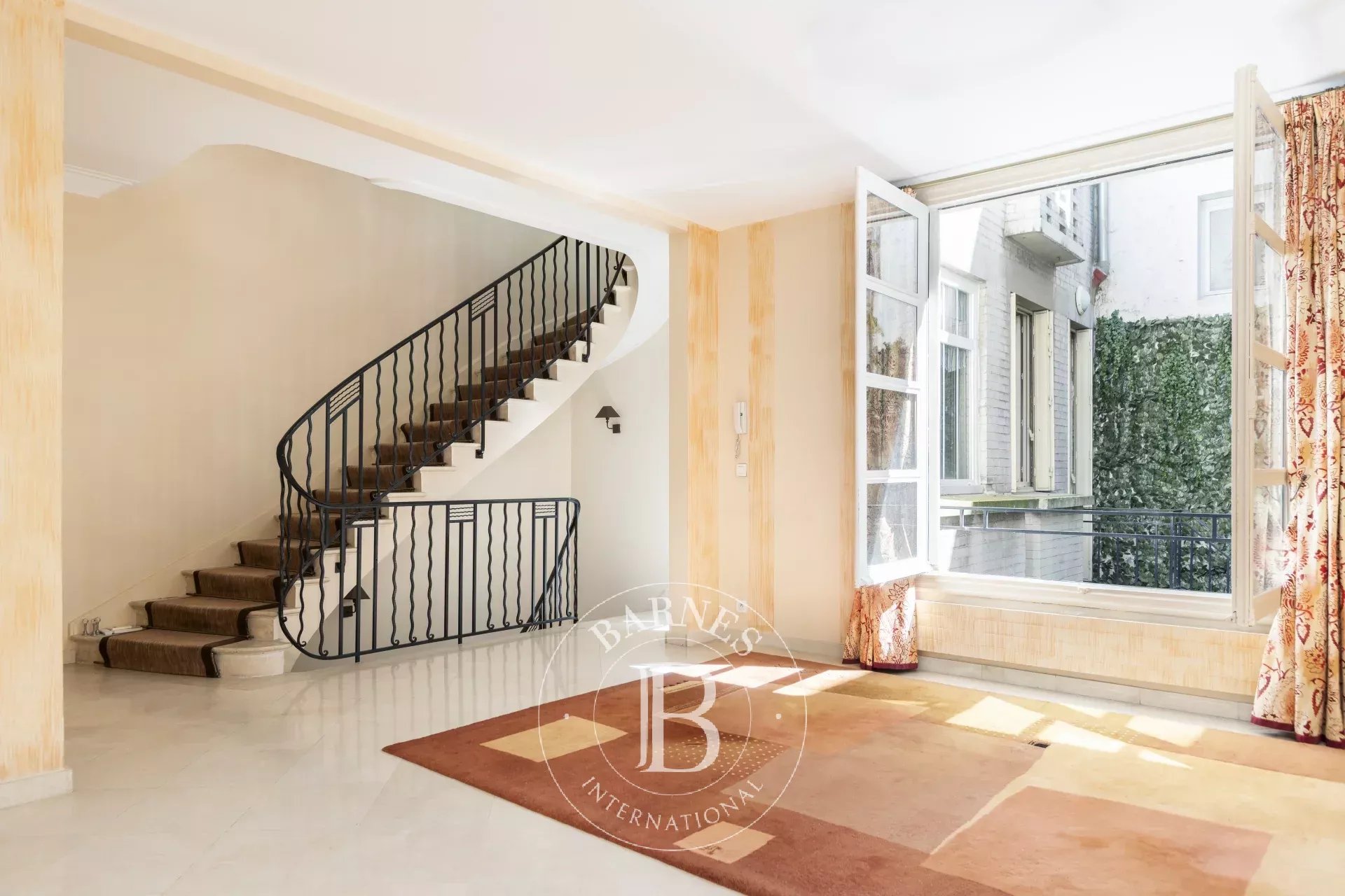 Neuilly-sur-Seine  - Mansion 4 Bedrooms - picture 9