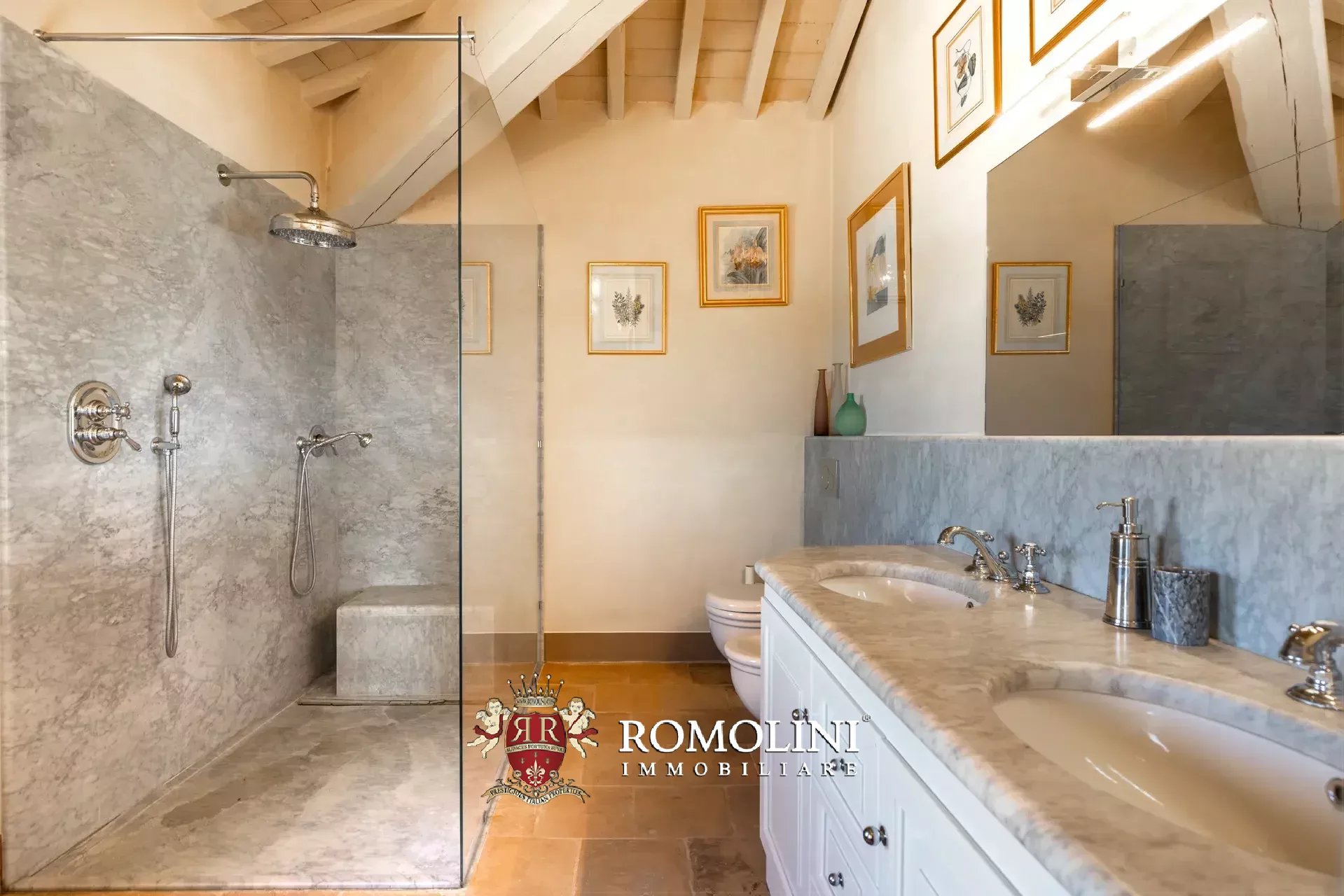 6 Bedroom Villa/Townhouse's Image 96