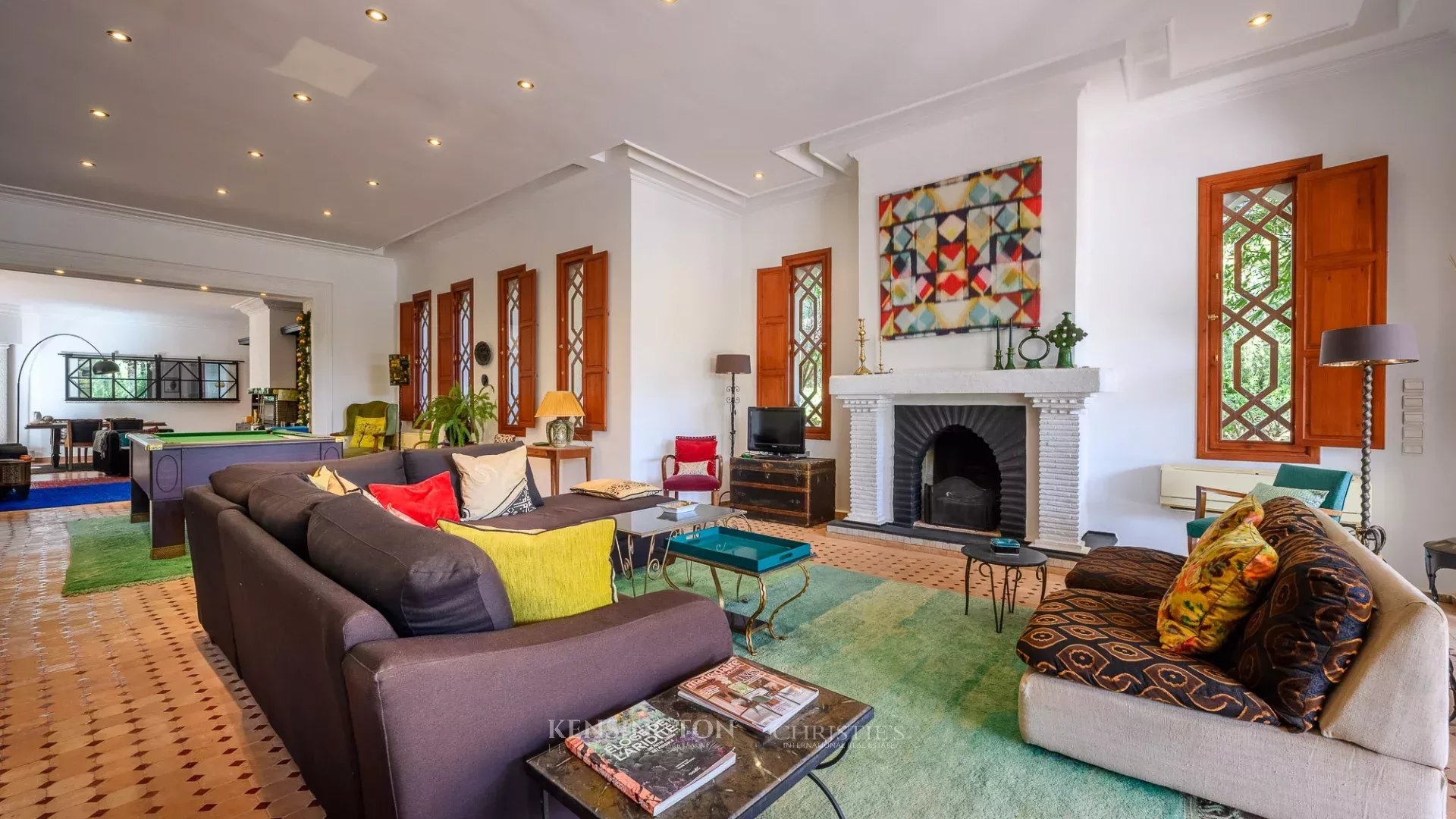 5 Bedroom Villa/Townhouse's Image 3