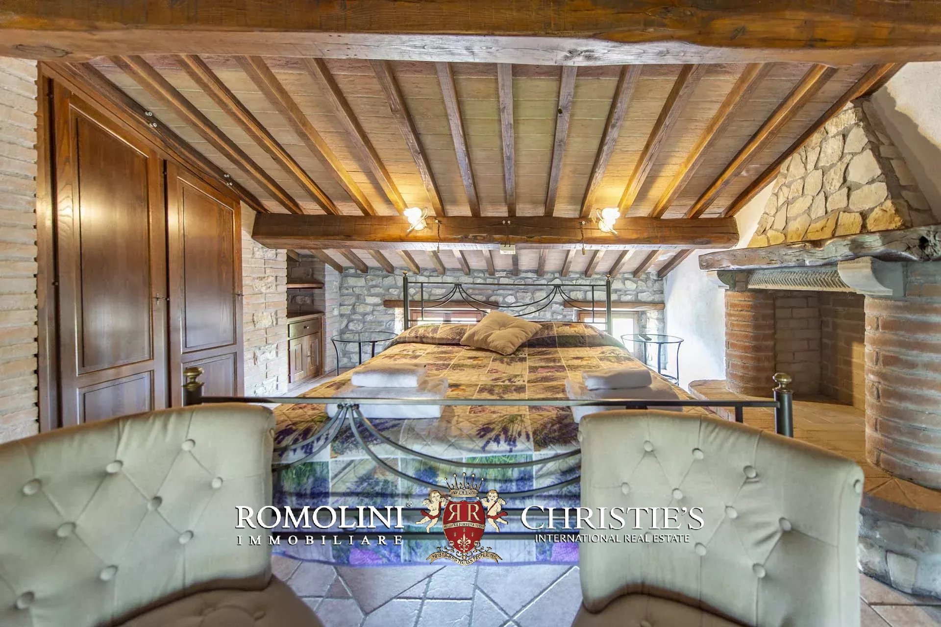 10 Bedroom Villa/Townhouse's Image 54