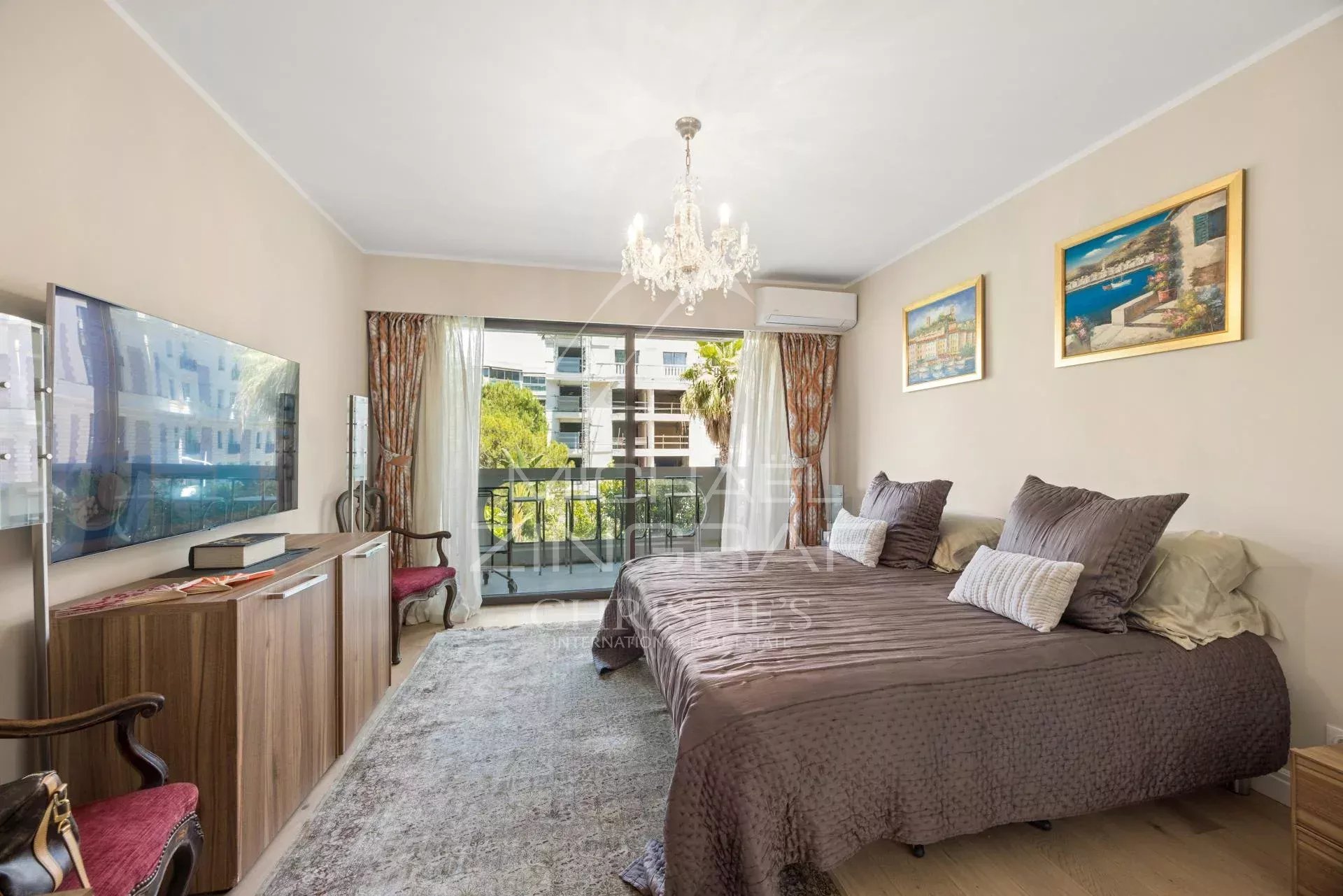 2 Bedroom Apartment/Flat's Image 3