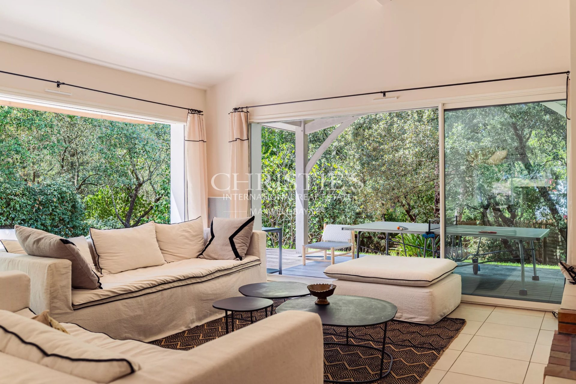 6 Bedroom Villa/Townhouse's Image 5