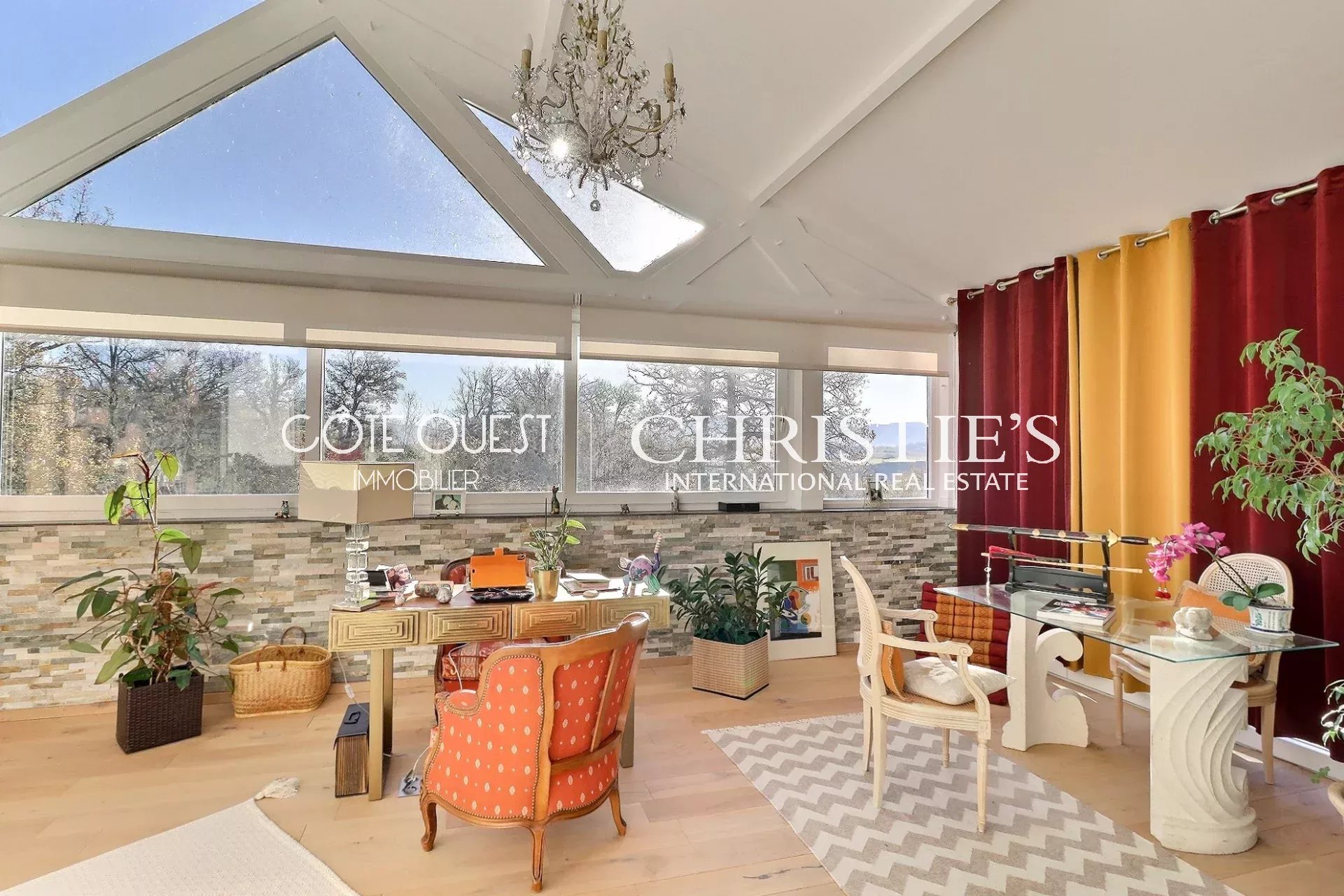 4 Bedroom Villa/Townhouse's Image 7