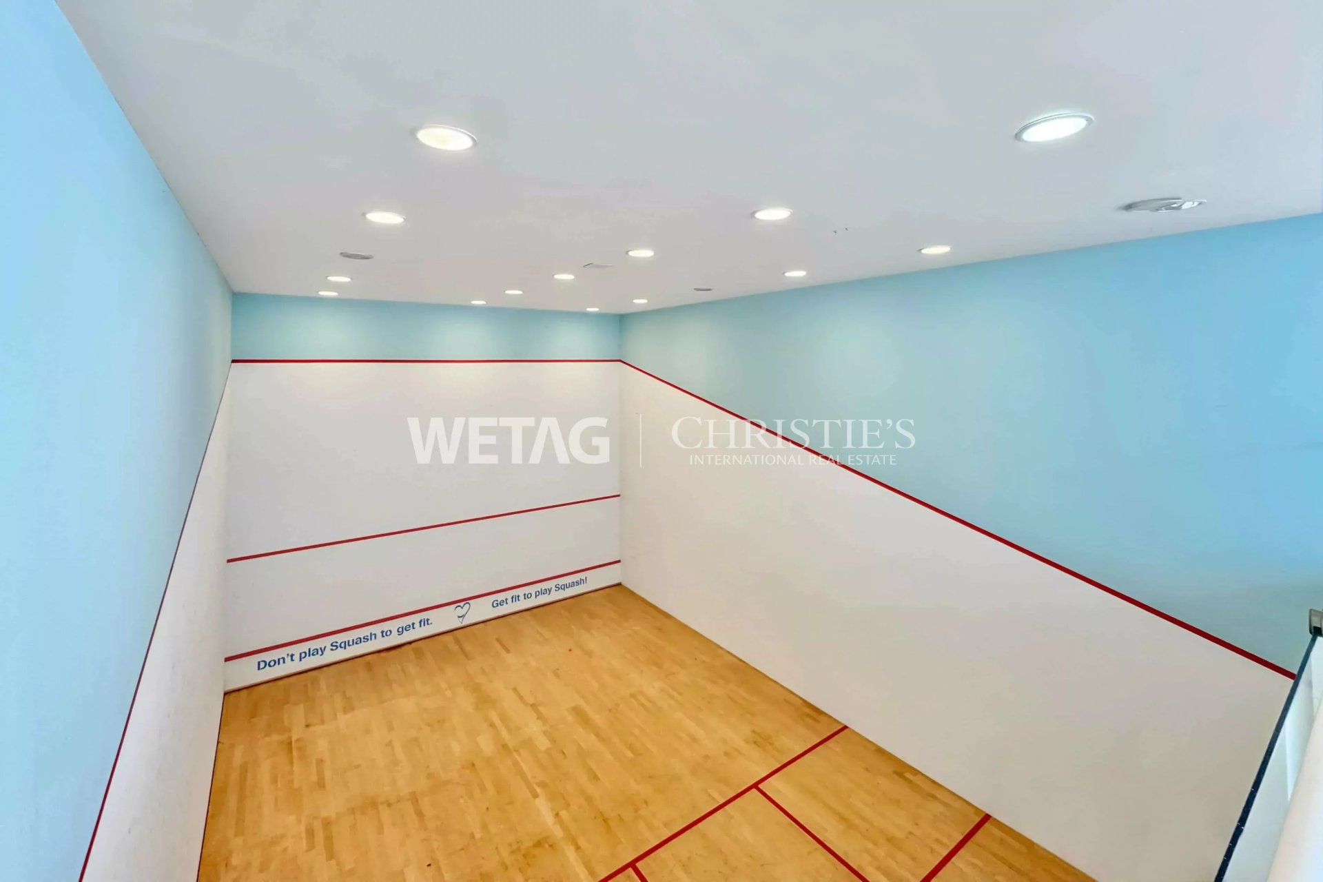 7 Bedroom Villa/Townhouse's Image 9