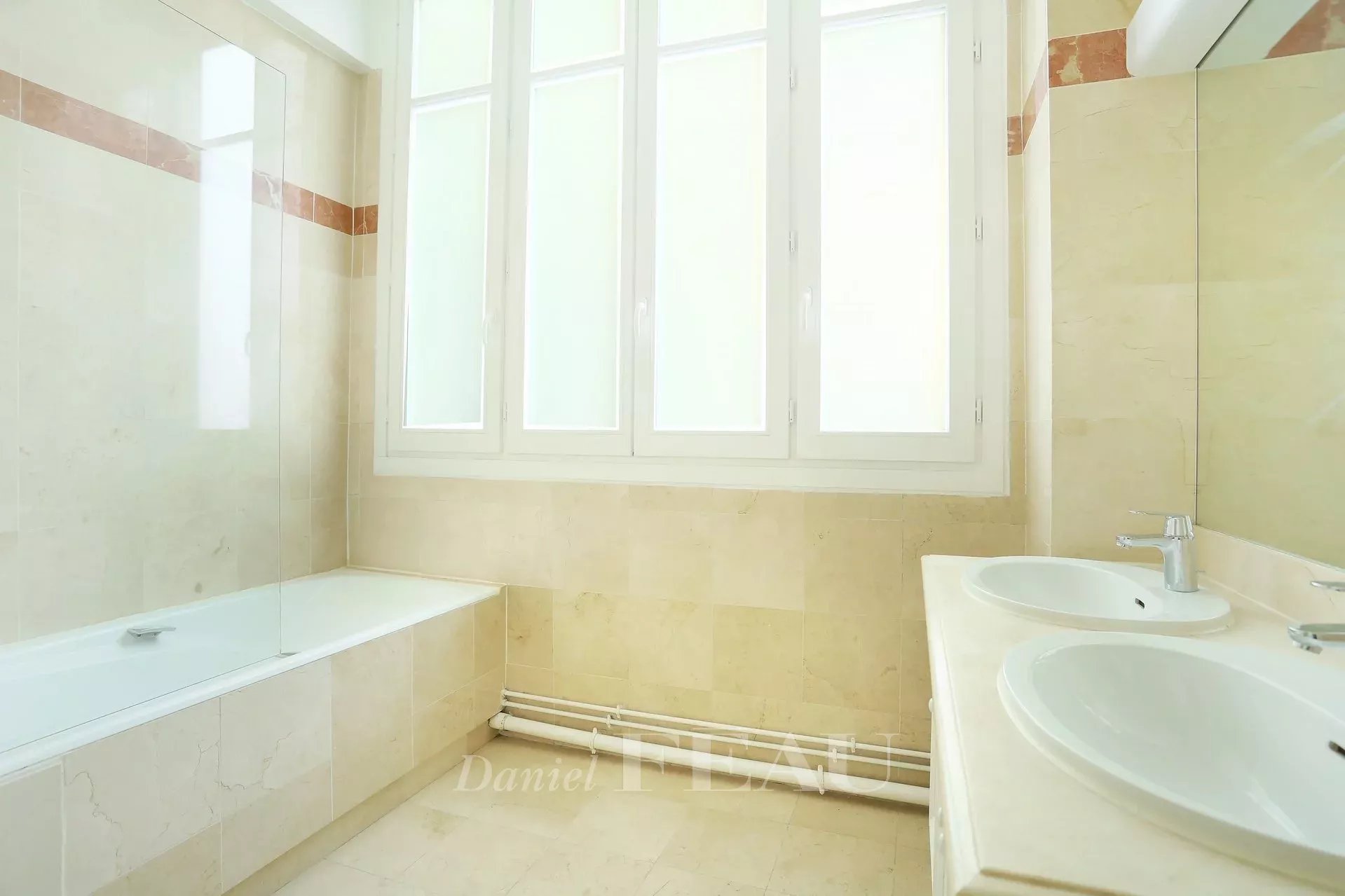 Rental Apartment Paris 16th