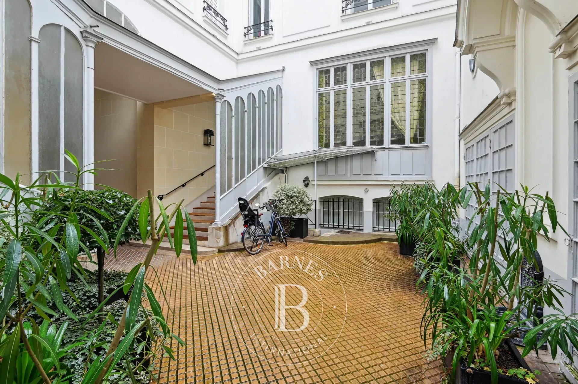 Paris  - Apartment 2 Bedrooms - picture 13