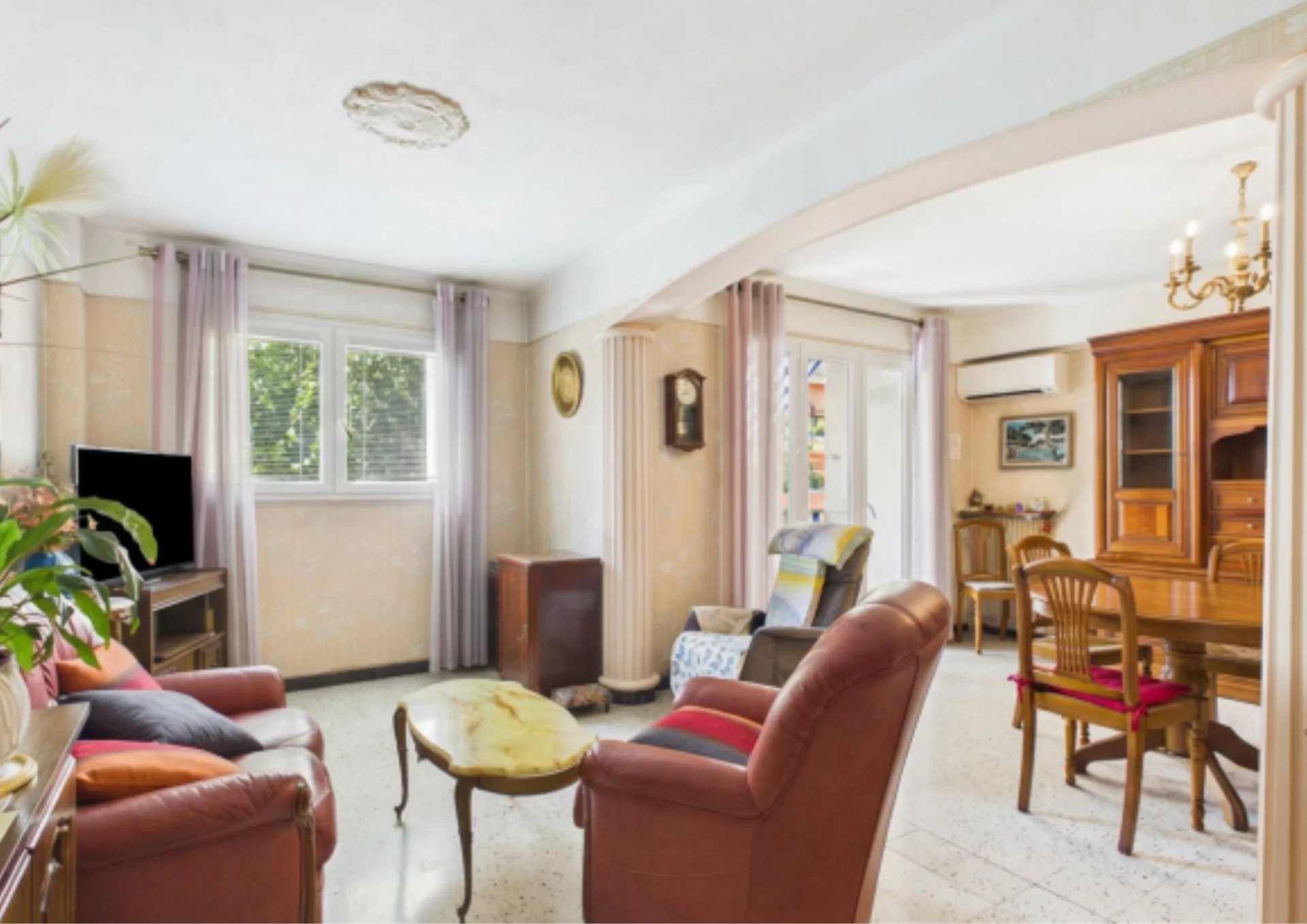 Agence immobilière de 