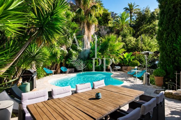 Historic 6-Bedroom Family Villa in Cannes La Californie — photo 4