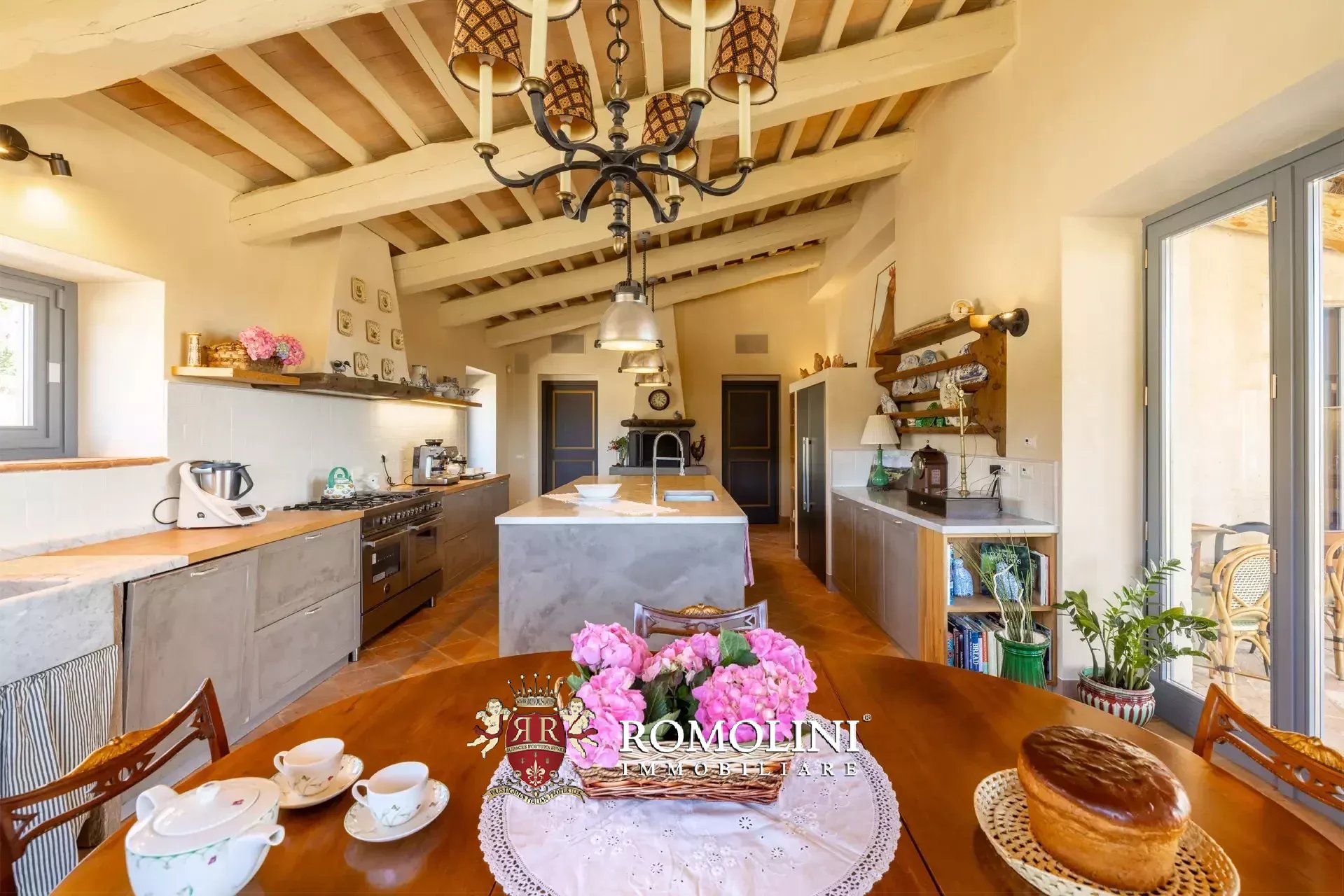 6 Bedroom Villa/Townhouse's Image 80