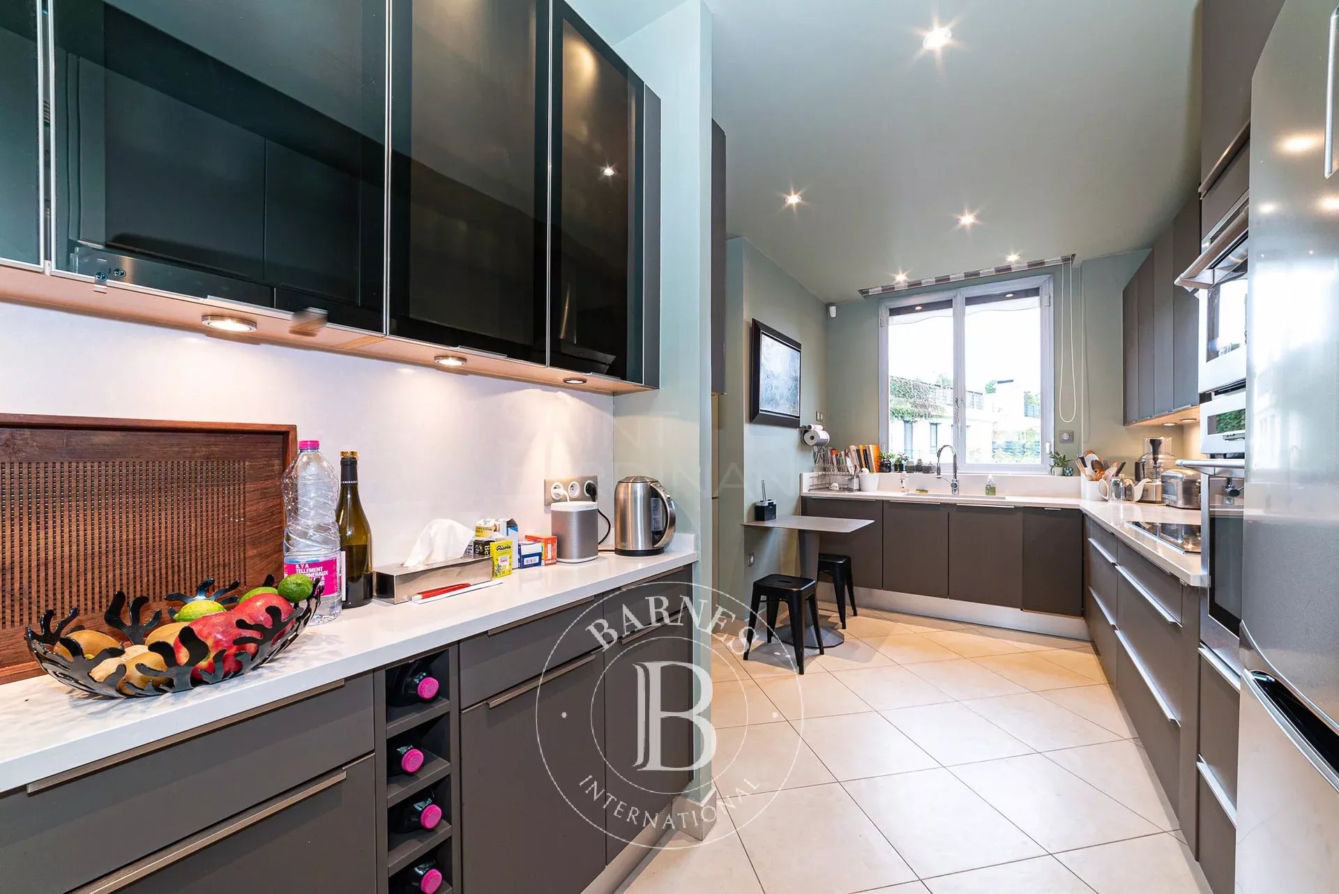 Neuilly Winston Churchill - 2-bedroom reception apartment - picture 9