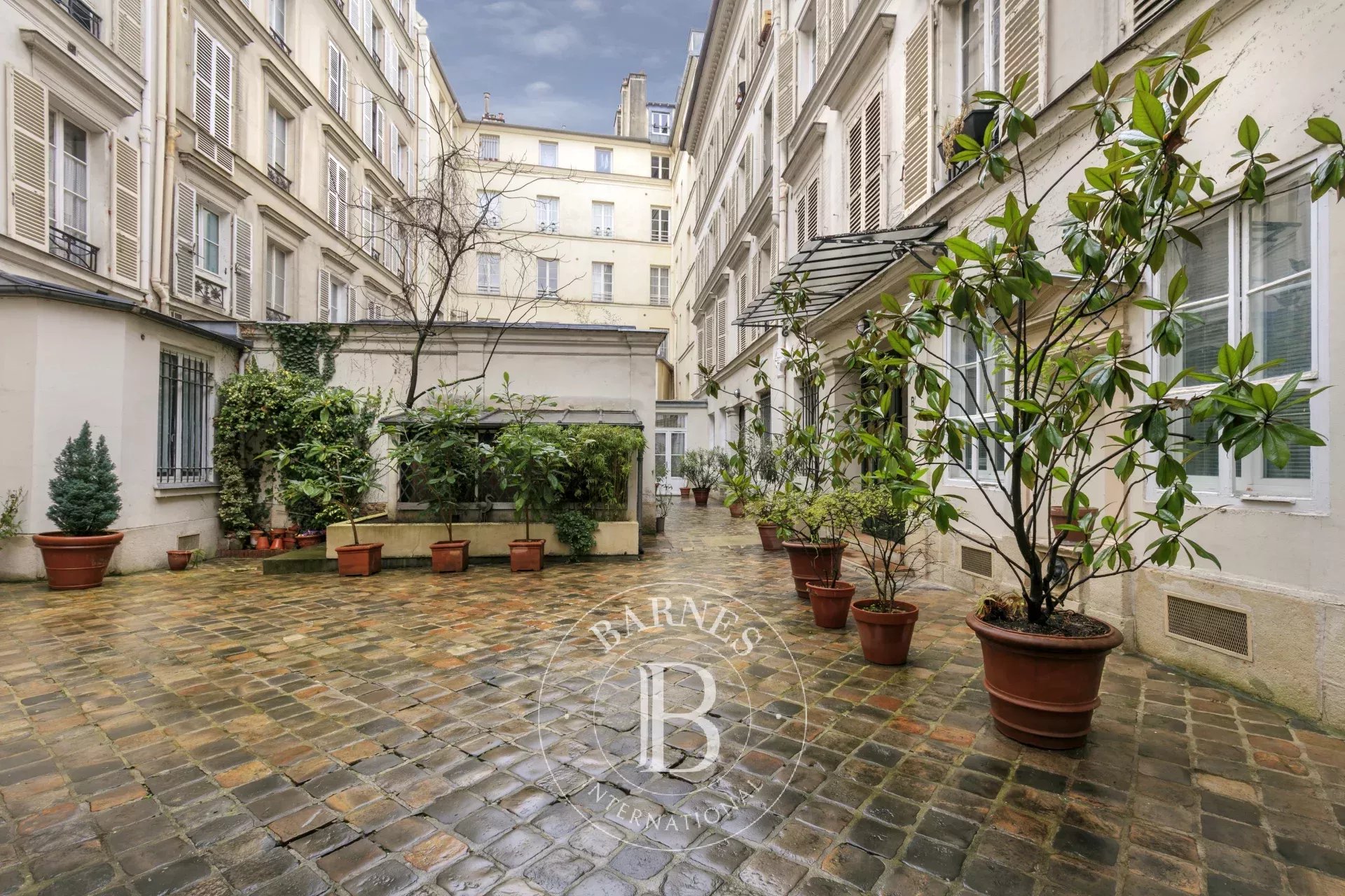 Daire Paris 8ème - picture 12