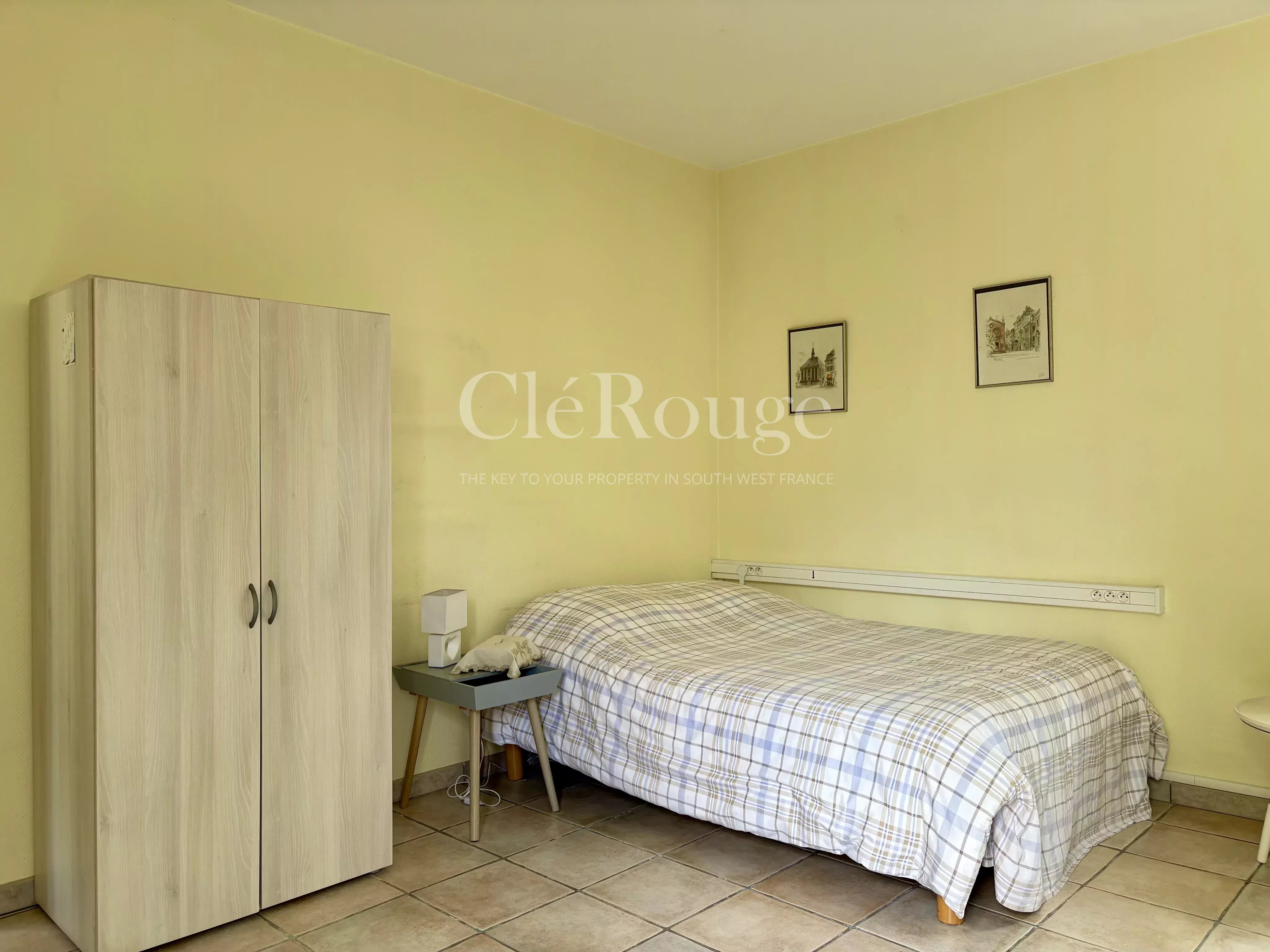 Au coeur d'Agen  Élégante demeure en pierre avec gîte, piscine et la liberté de créer, d'y vivre ou de louer.