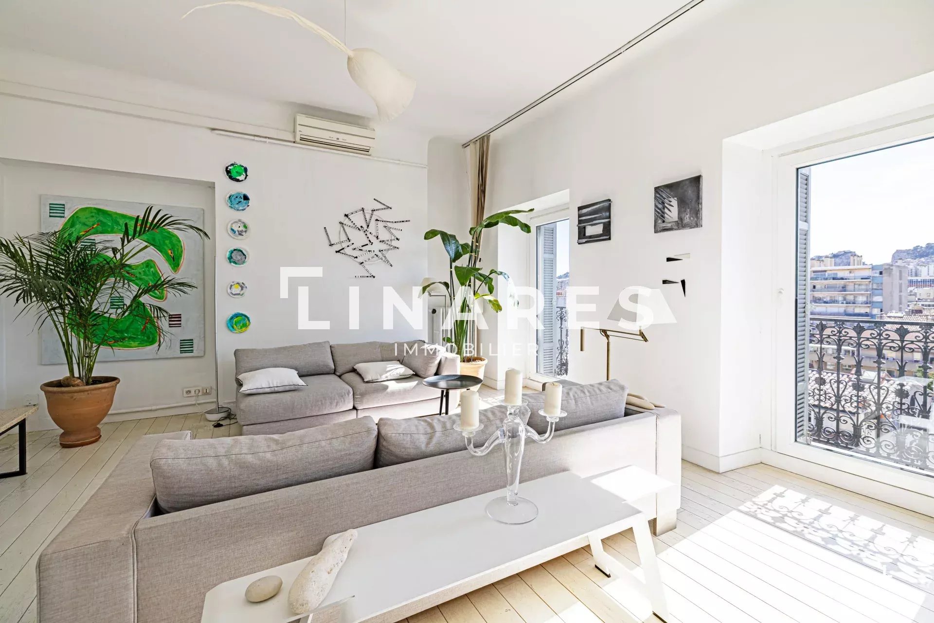 PANORAMA - Appartement T6 de 173m2 - Box - 13006