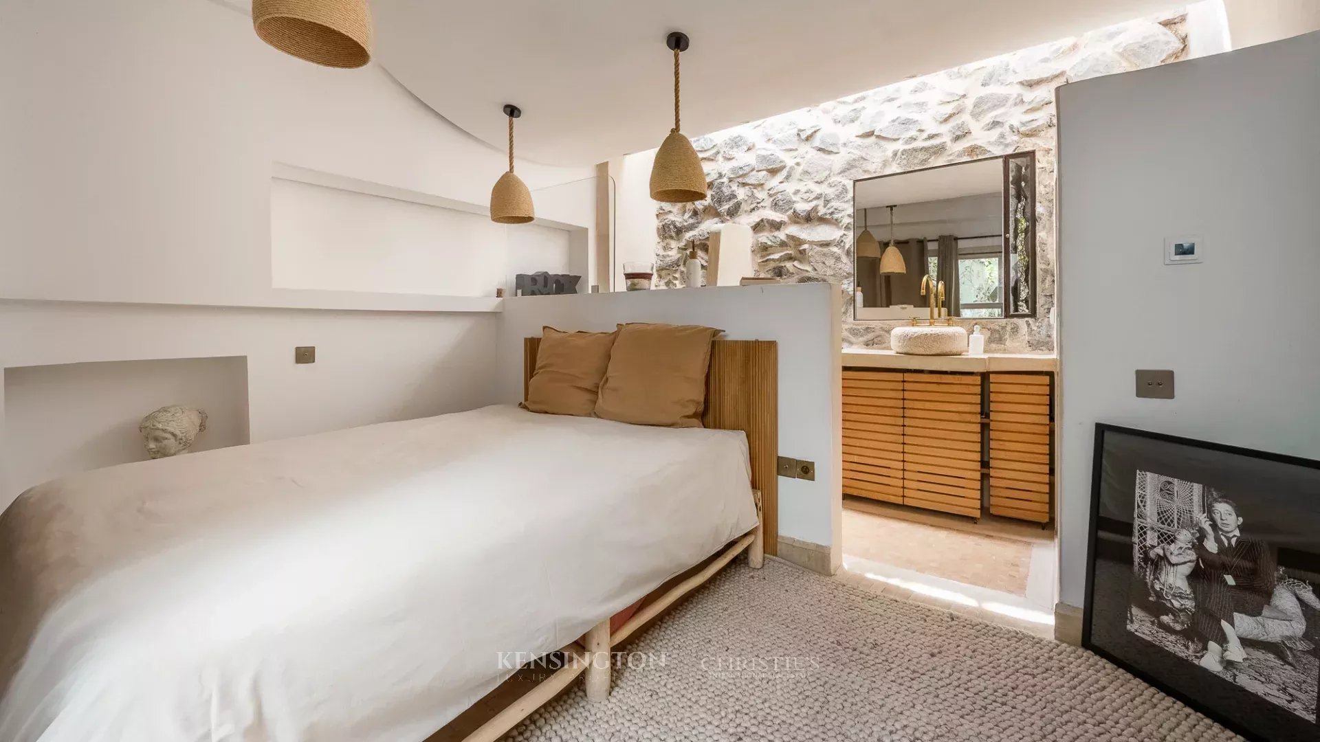 4 Bedroom Villa/Townhouse's Image 31