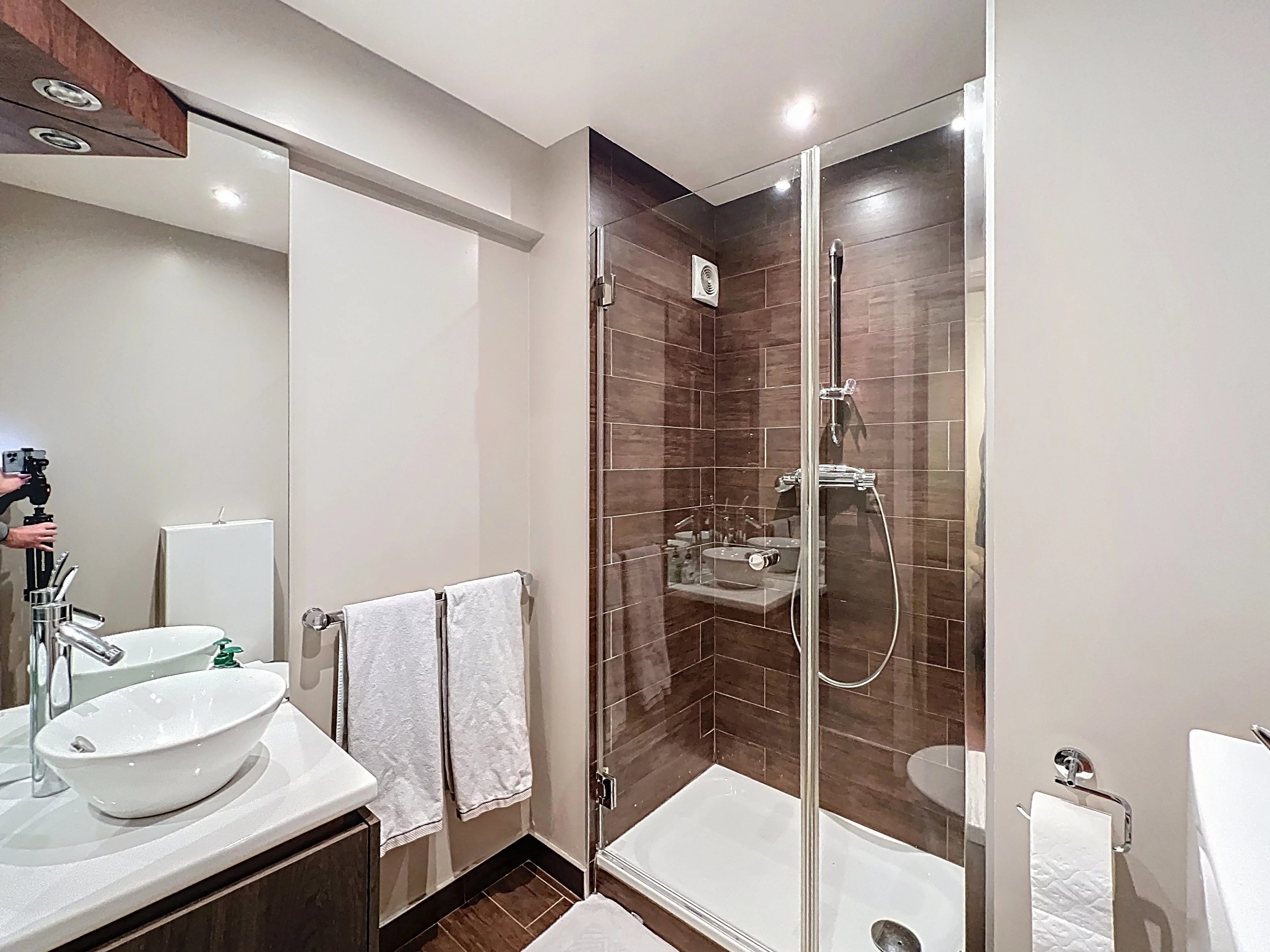 Bois de la Cambre - Beautiful 4-bedroom apartment, terrace and parking space