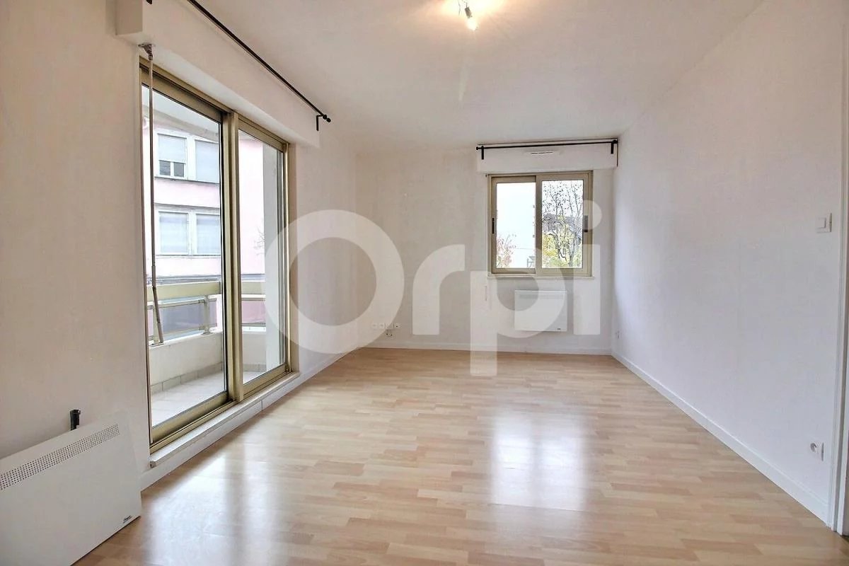 APPARTEMENT 2 PIECES A STRASBOURG-NEUDORF AVEC 2 BALCONS