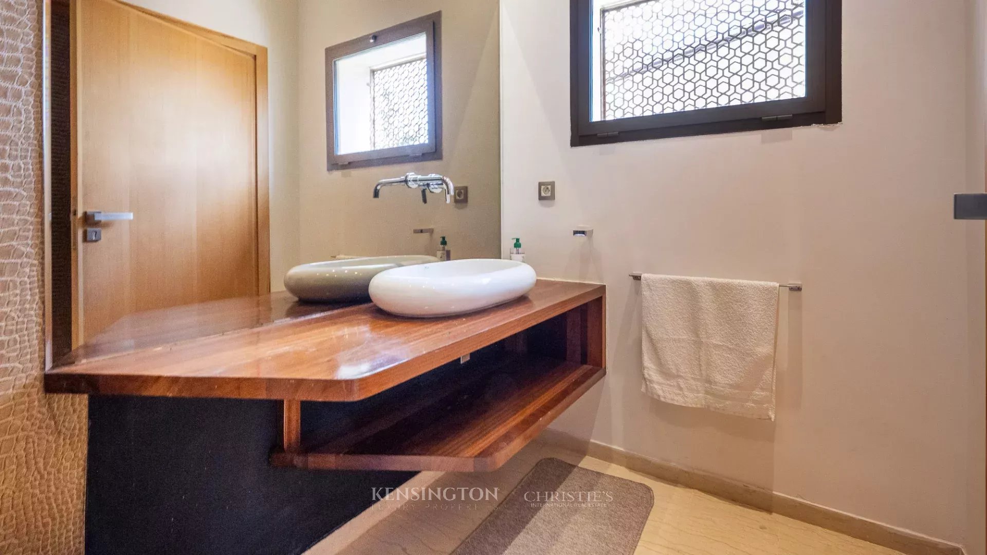 5 Bedroom Villa/Townhouse's Image 52