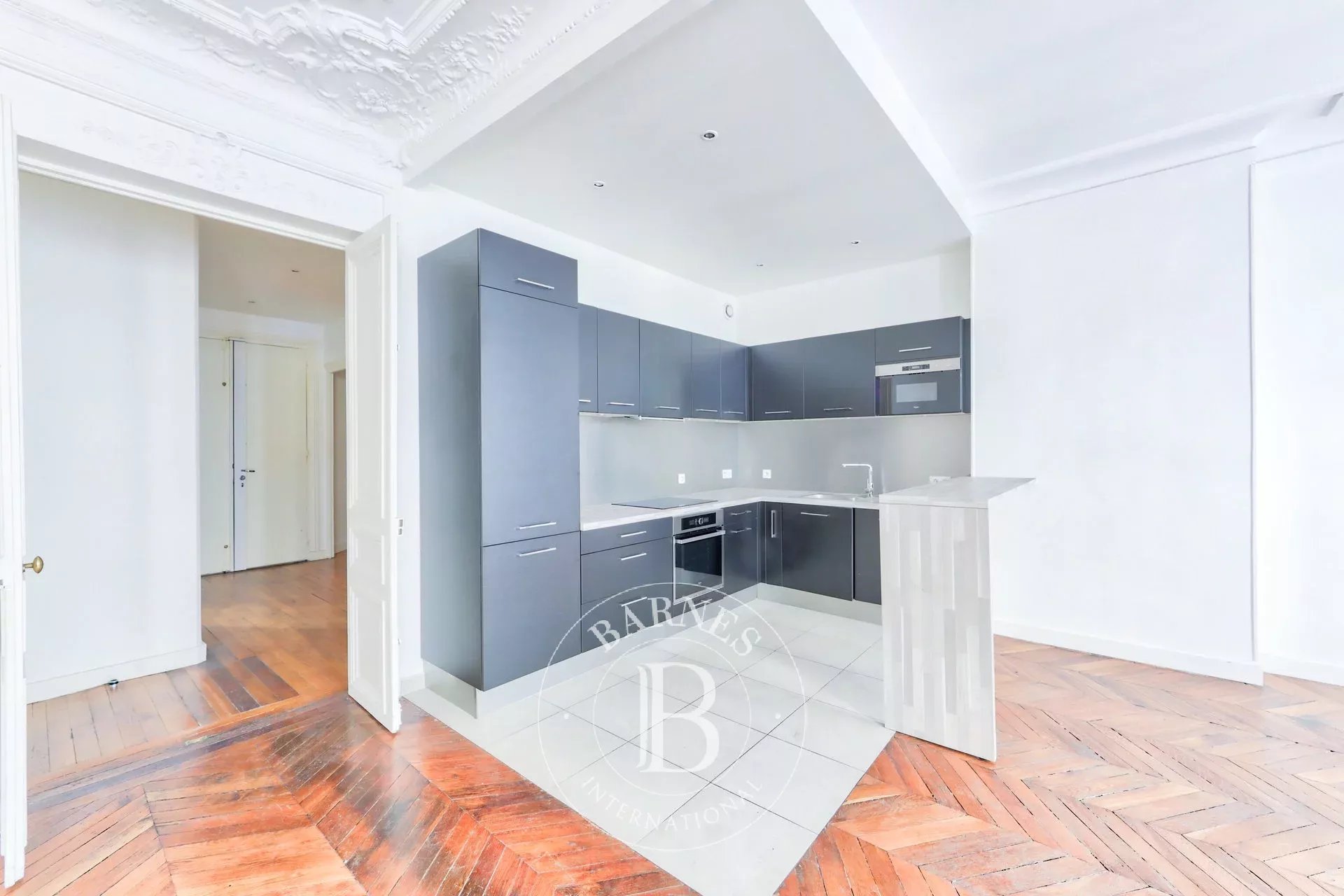 Daire Paris 8ème - picture 5