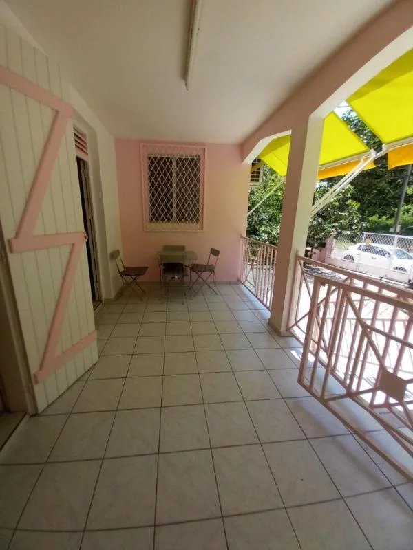 Villa T3 meublée Le Gosier 3 pièce(s) 82 m2 - GOSIER section GOYAVE