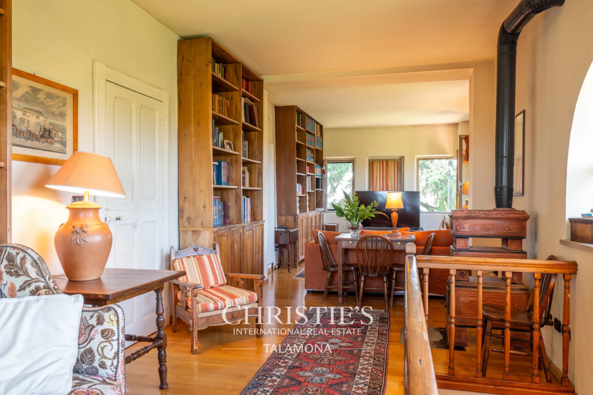 10 Bedroom Villa/Townhouse's Image 70