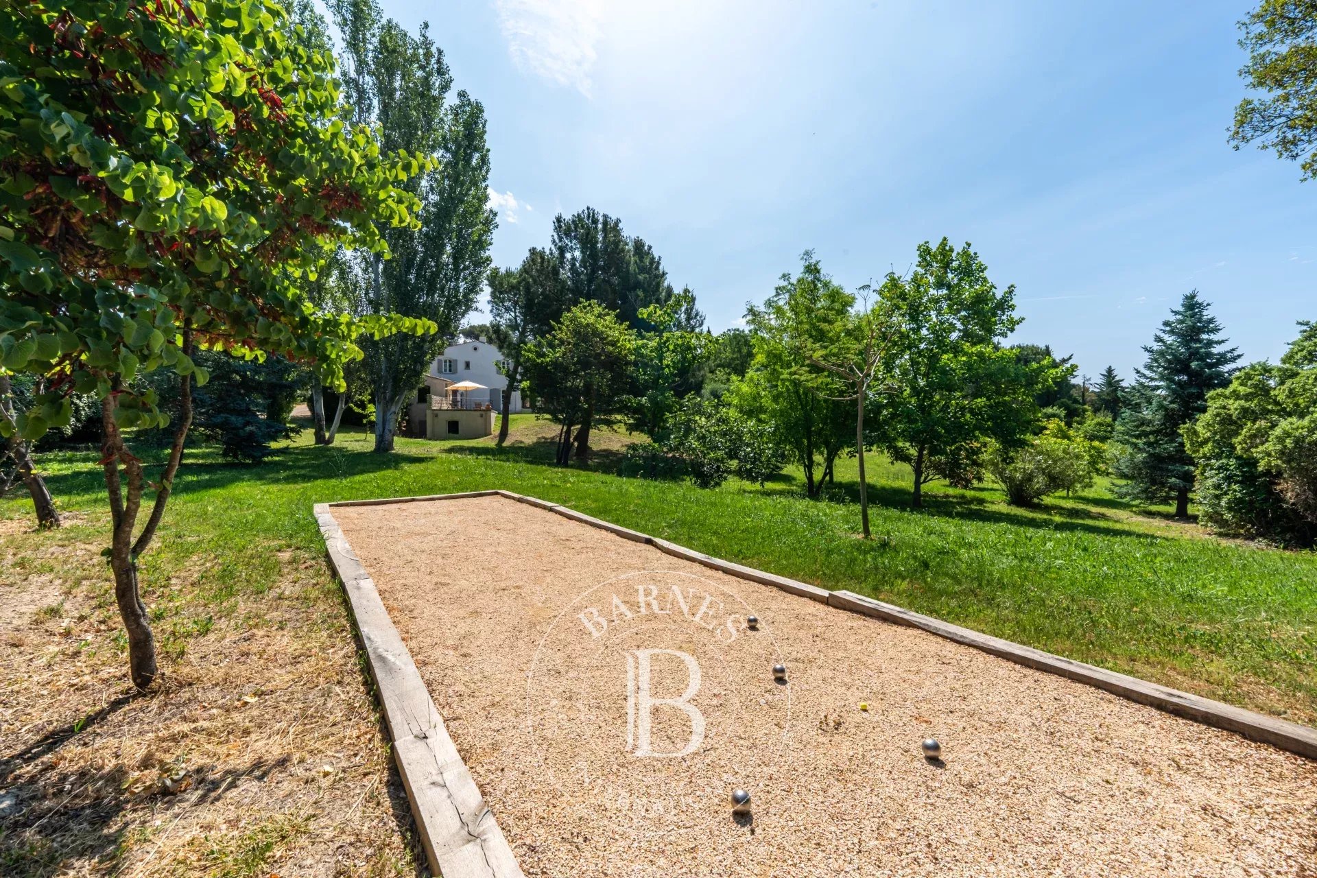 AIX-EN-PROVENCE – BASTIDE 3,767 SQ FT – 75,347 SQ FT GROUNDS – SALT POOL – INDEPENDENT APARTMENT - picture 22