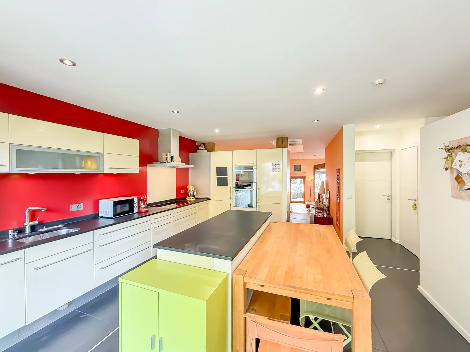 RARE ! Maison de caractère au cœur du vieux bourg !