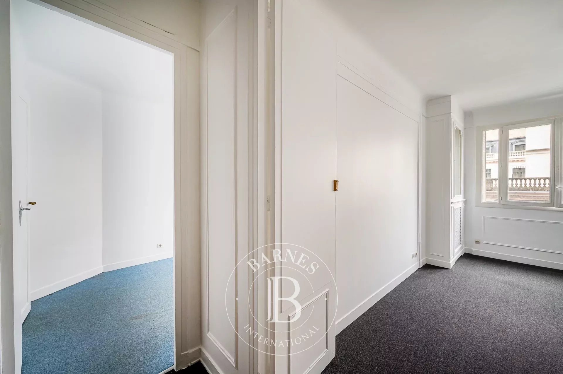 Daire Paris 8ème - picture 5