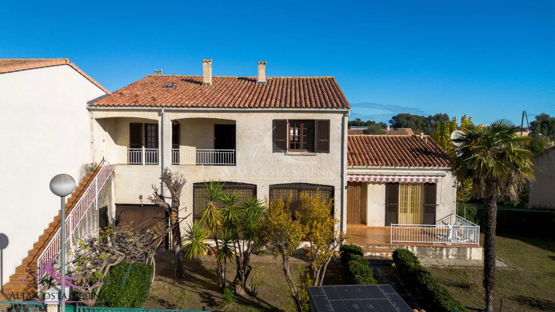 Agence immobilière de 