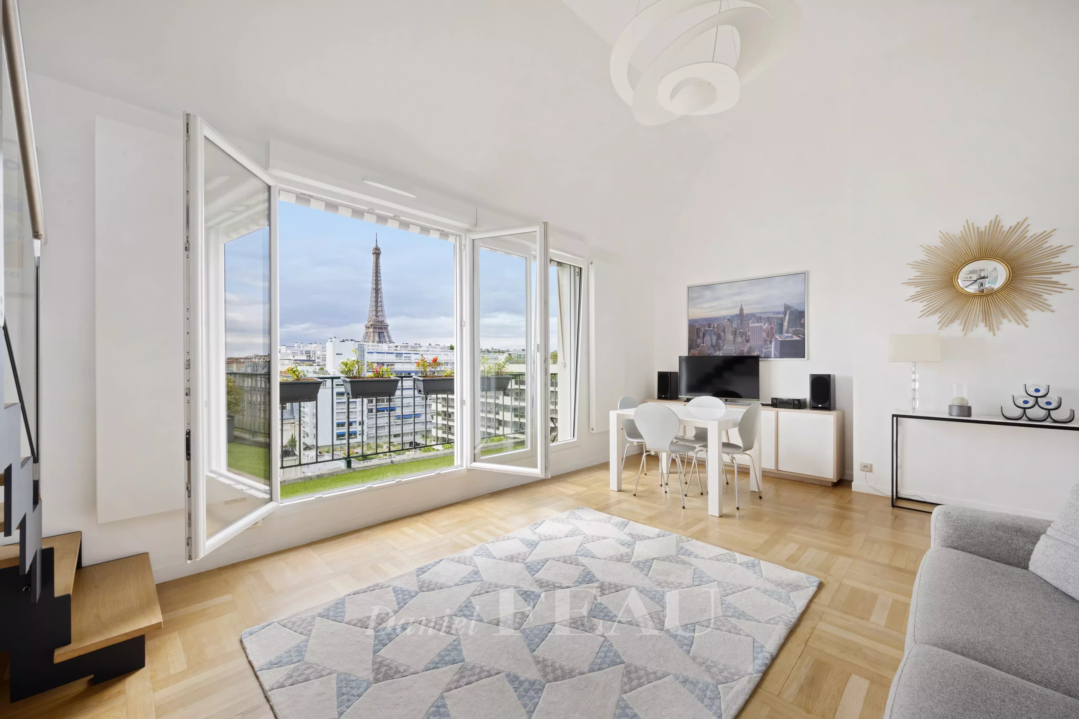Sale Apartment Paris 15th