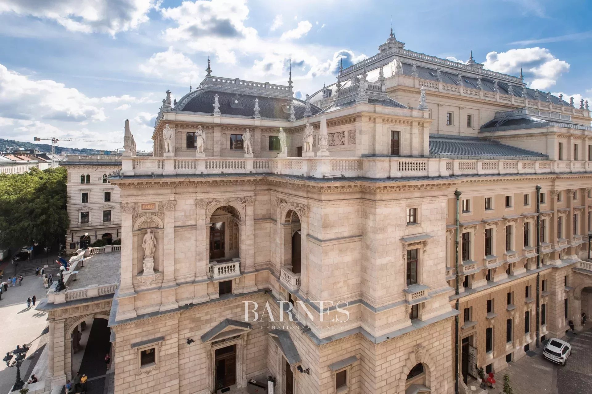 Penthouse Budapest VI. kerülete - picture 32