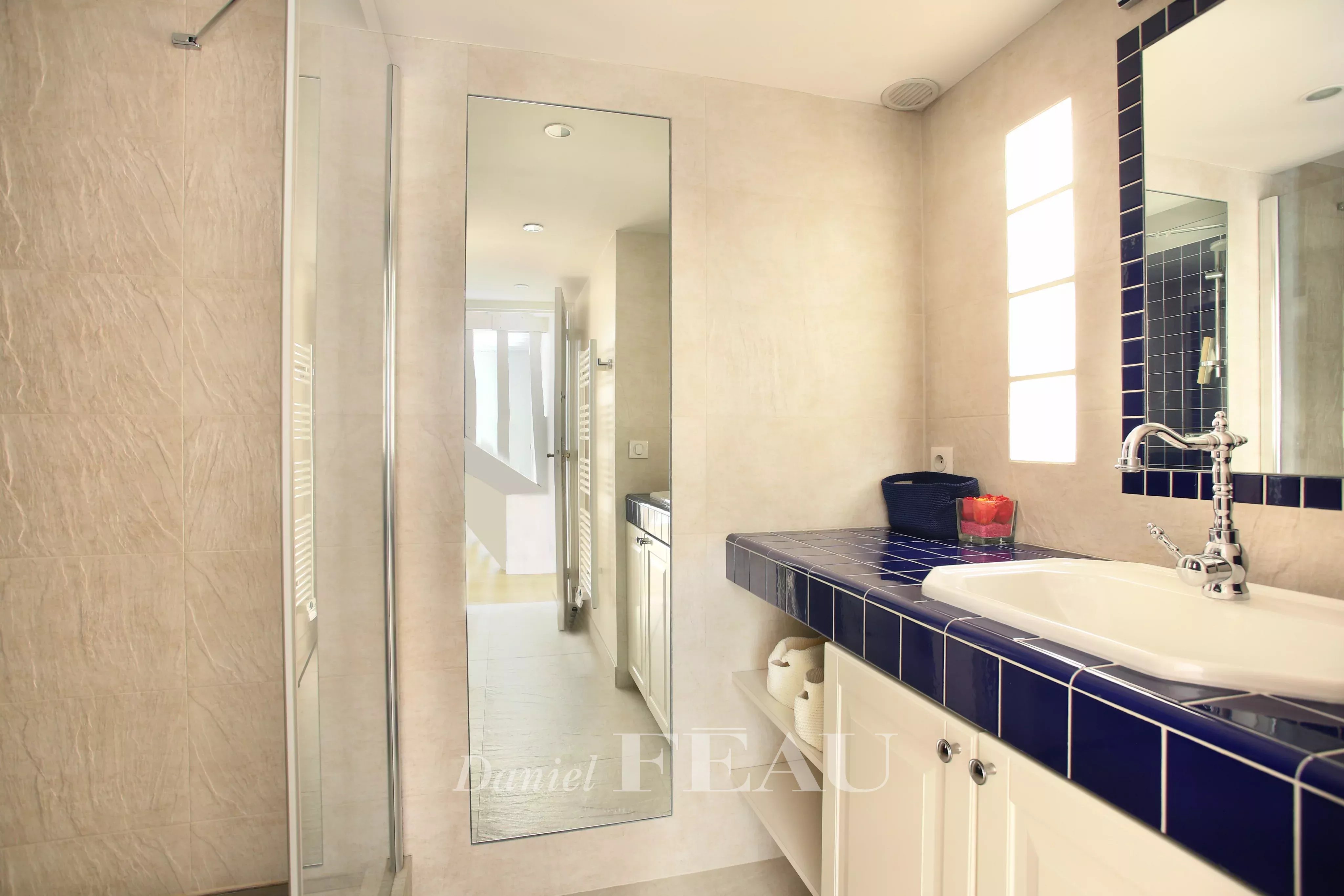 Sale Apartment Paris 7th