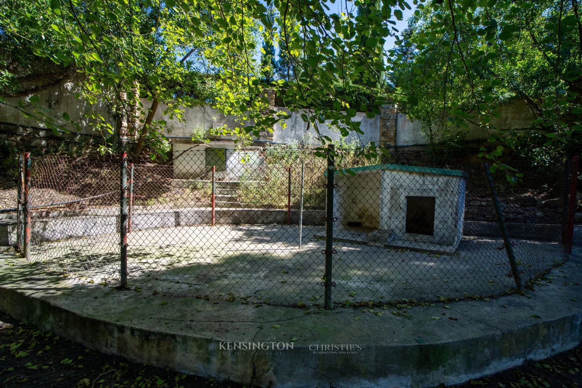 4 Bedroom Villa/Townhouse's Image 26