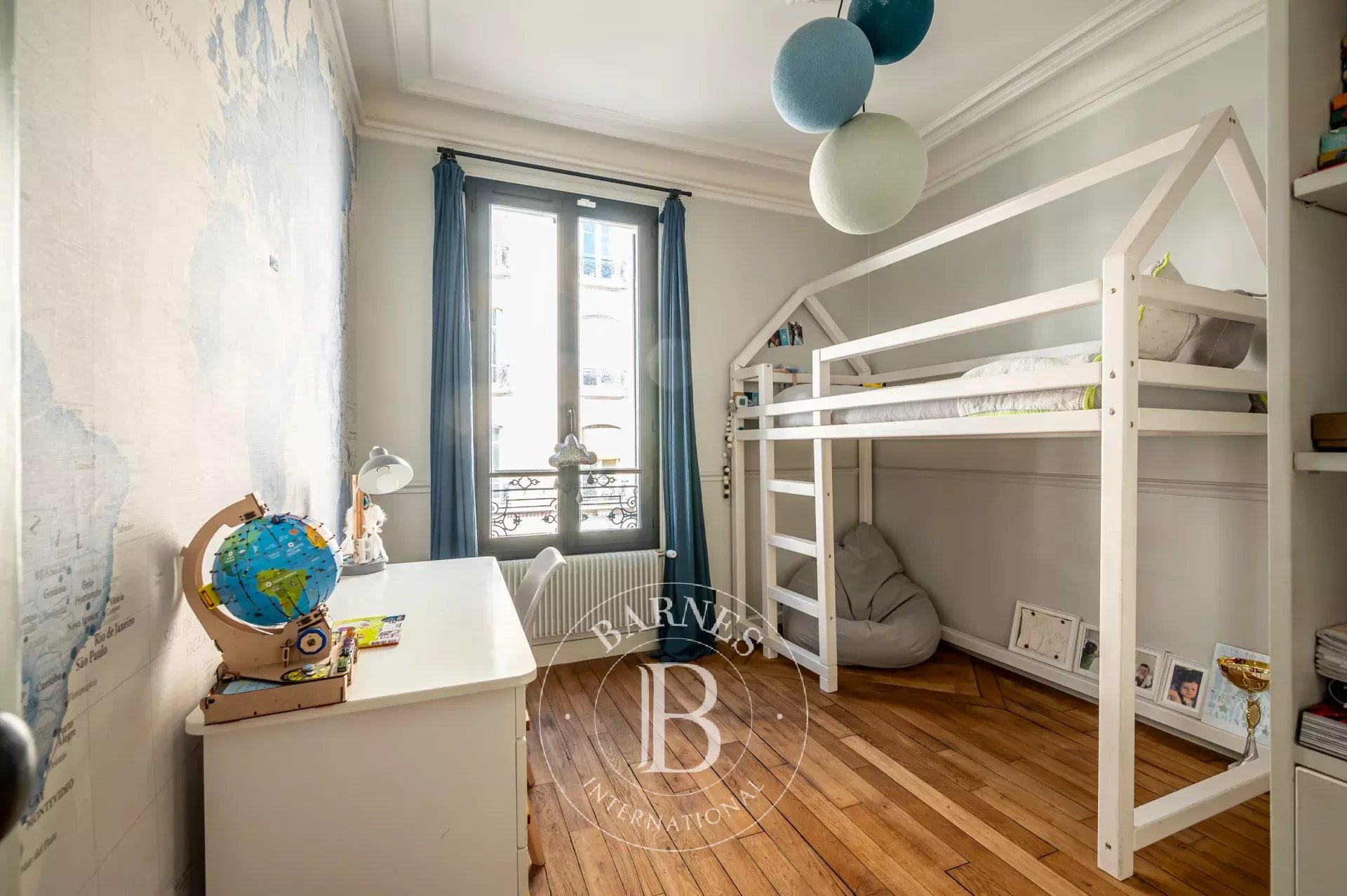 Courbevoie  - Maison 7 Pi&egrave;ces 4 Chambres - picture 8