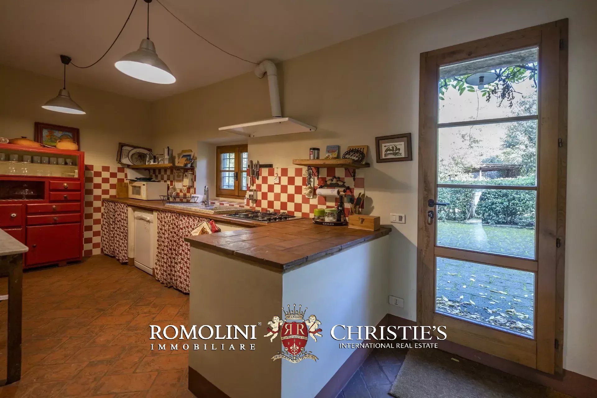 9 Bedroom Horse Property's Image 70