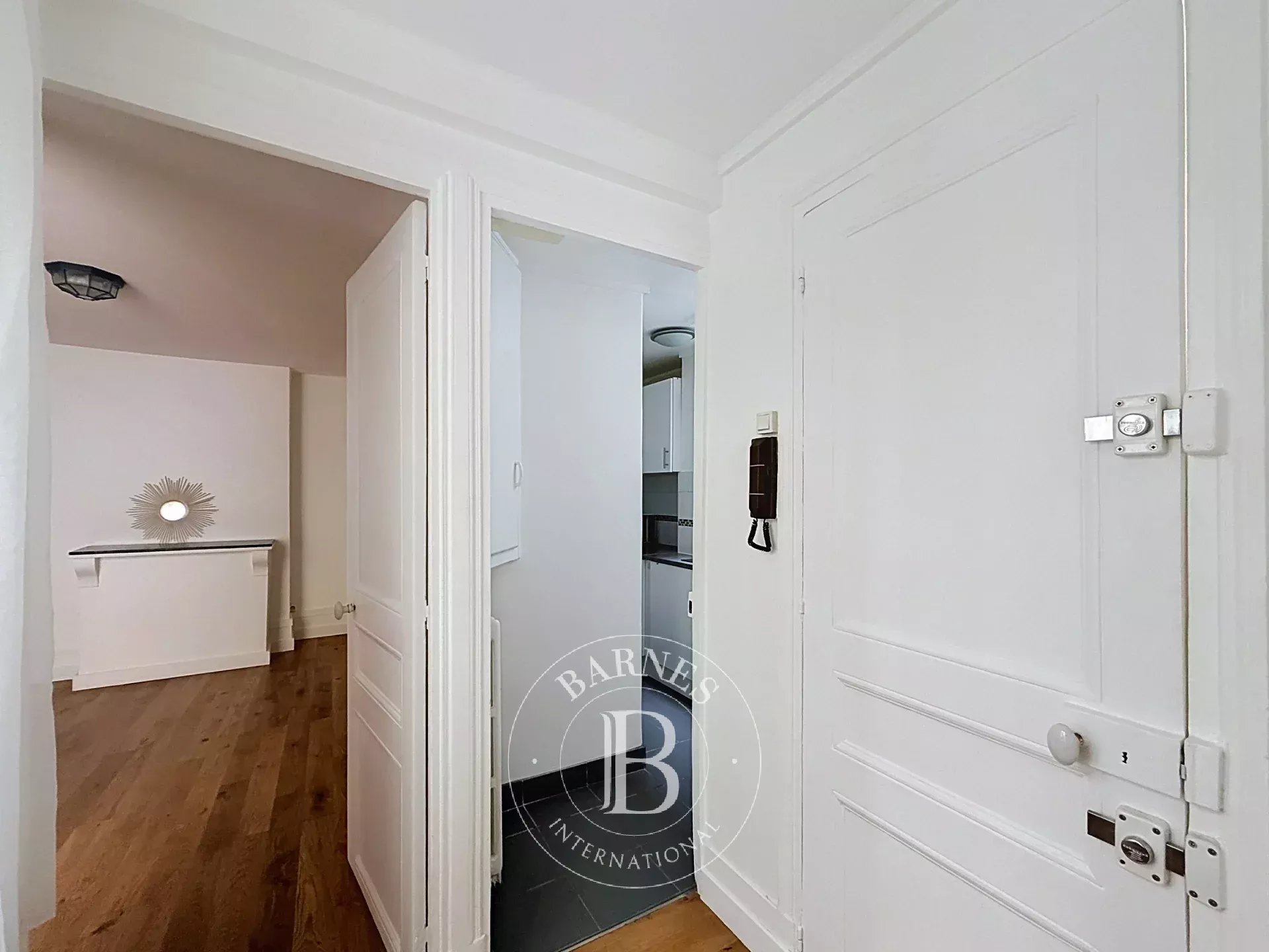Appartement Paris 75008  -  ref 83068340 (picture 2)