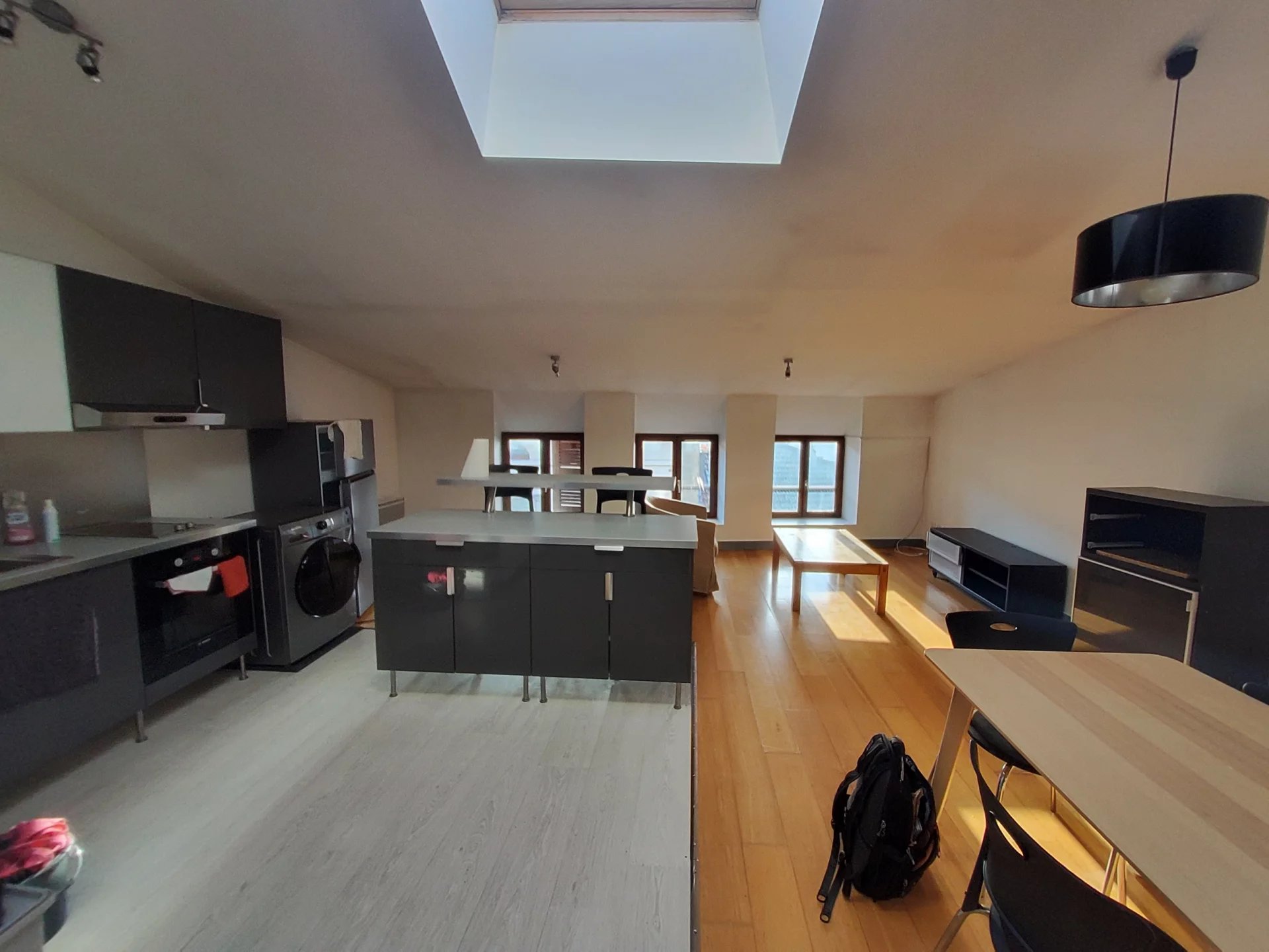 Beau T2 de 59 m² avec mezzanine – Centre de Tullins