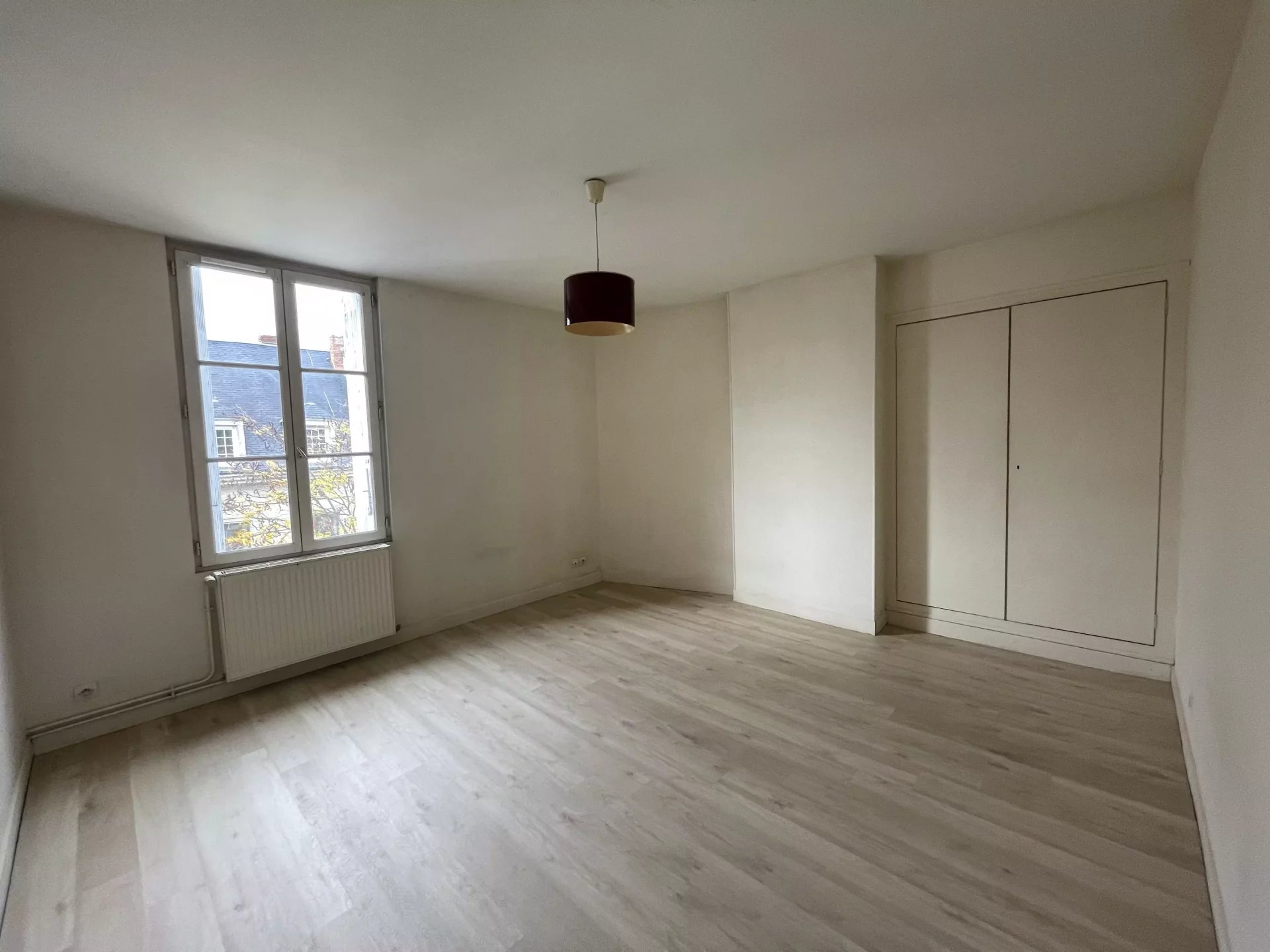 SAUMUR , APPARTEMENT 73m2